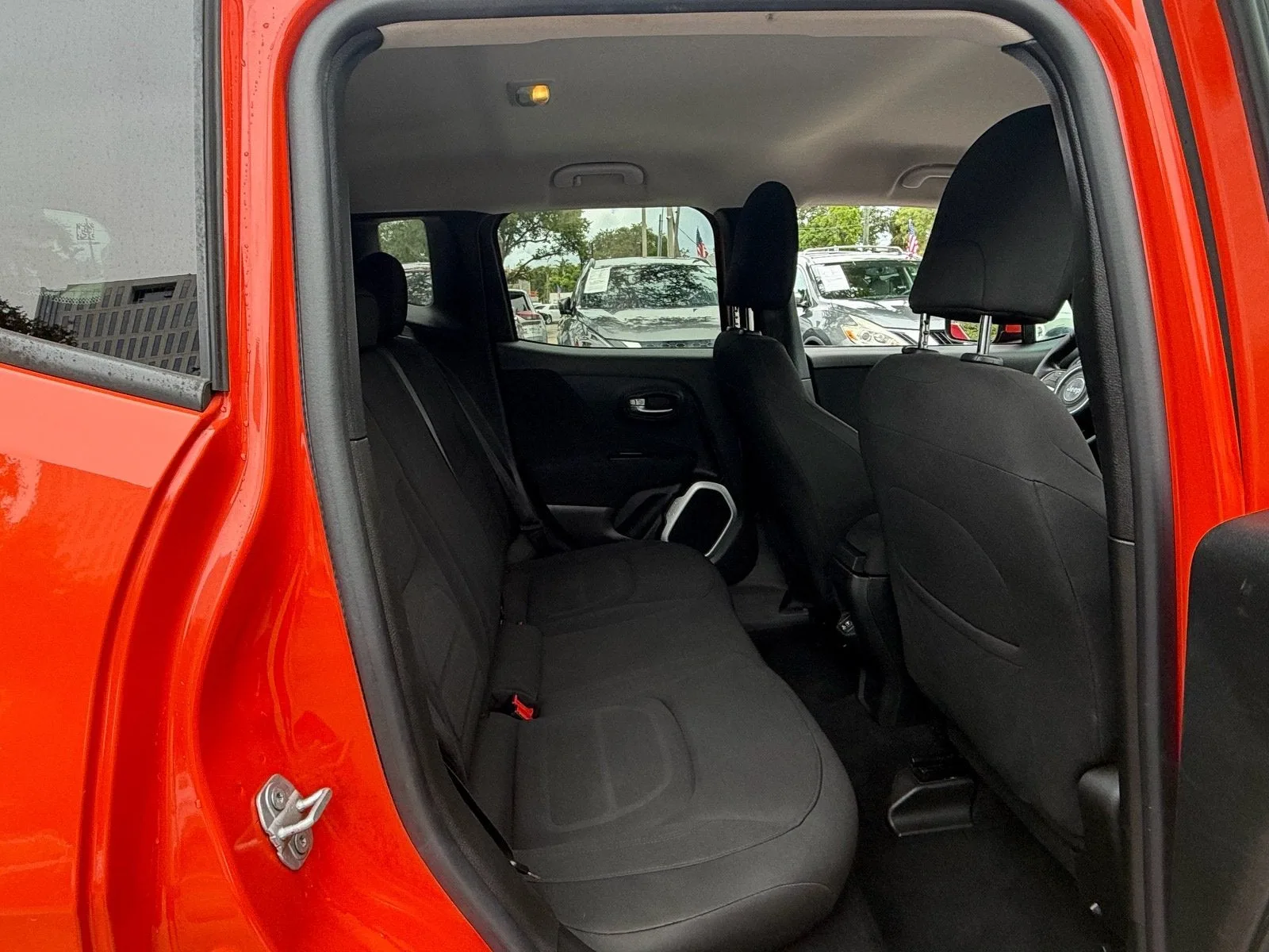 2019 Jeep Renegade Latitude photo 15