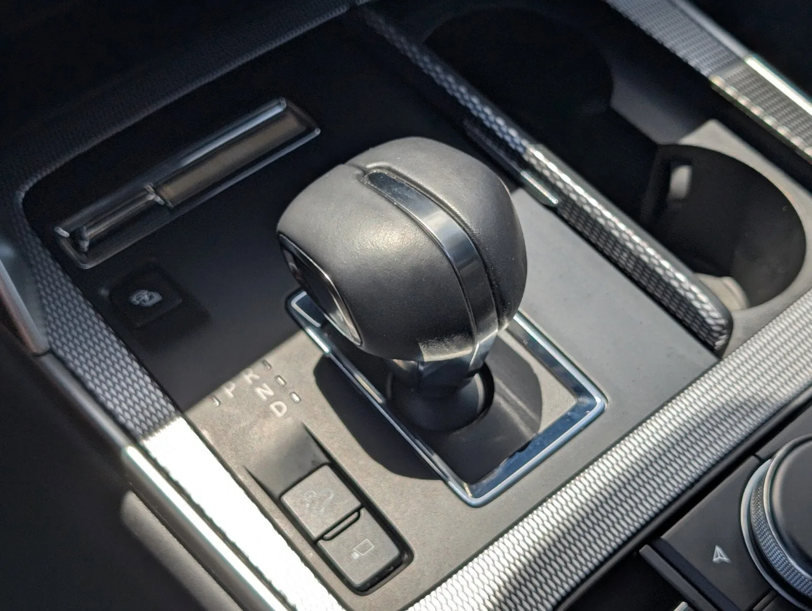 2025 Mazda CX-70 PHEV Premium Plus Package photo 25