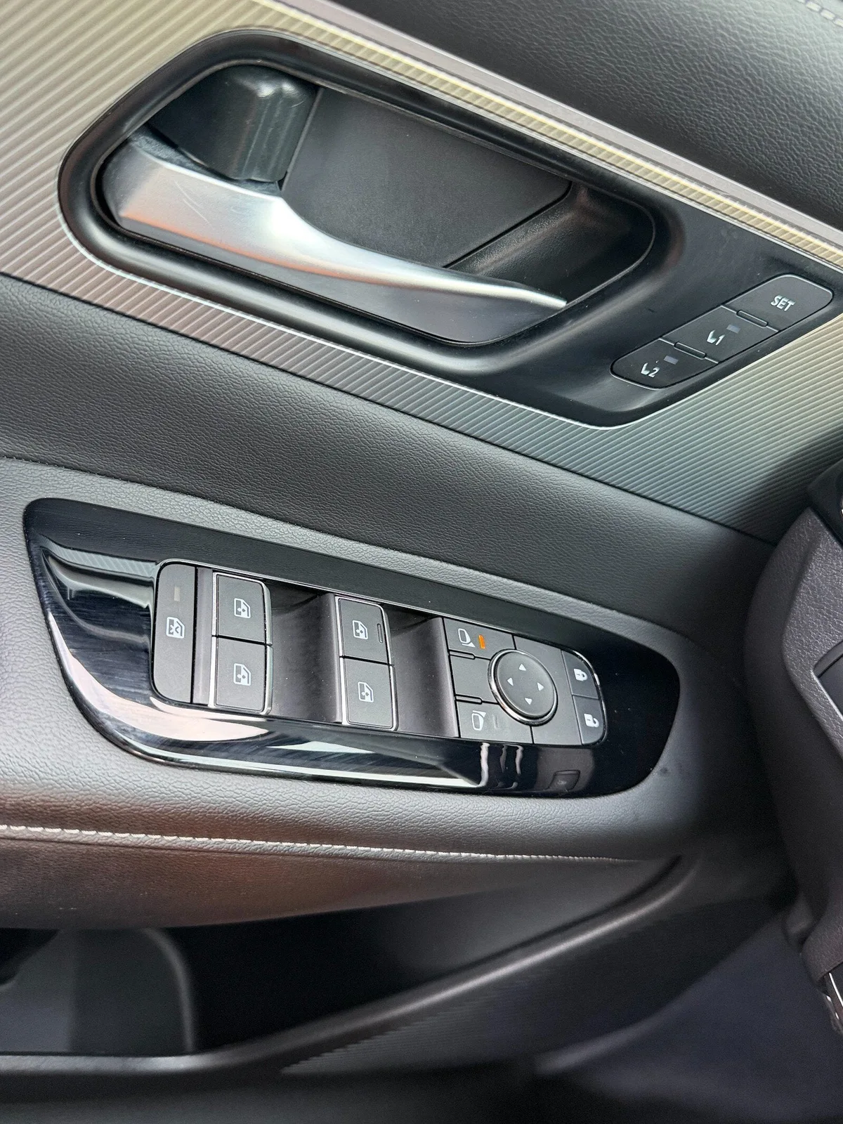 2025 Nissan Murano SL photo 36