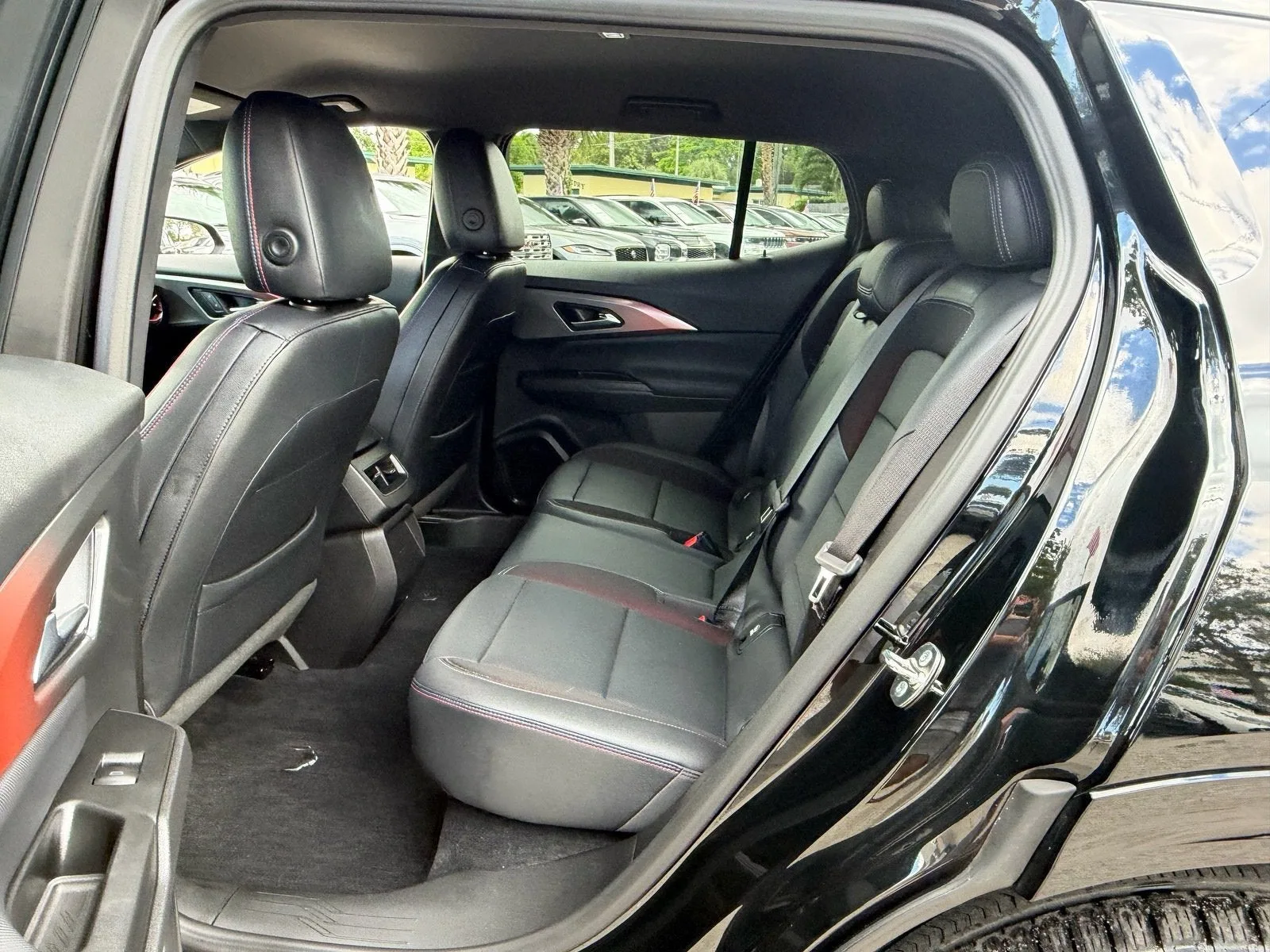 2024 Chevrolet Equinox EV RS photo 11