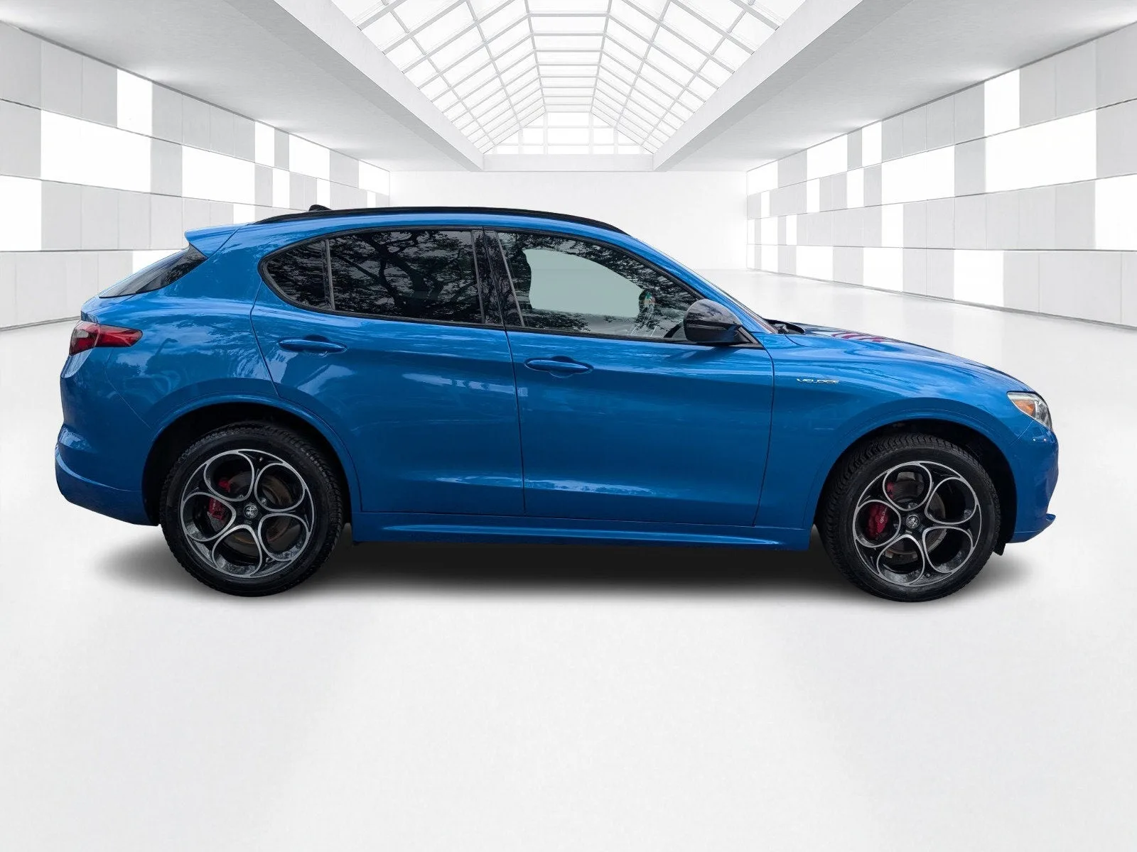 2022 Alfa Romeo Stelvio Veloce photo 8