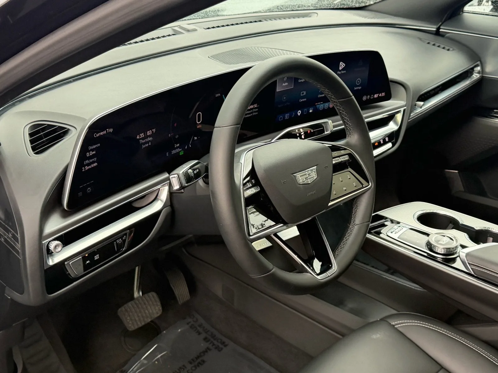 2024 Cadillac LYRIQ Tech photo 9