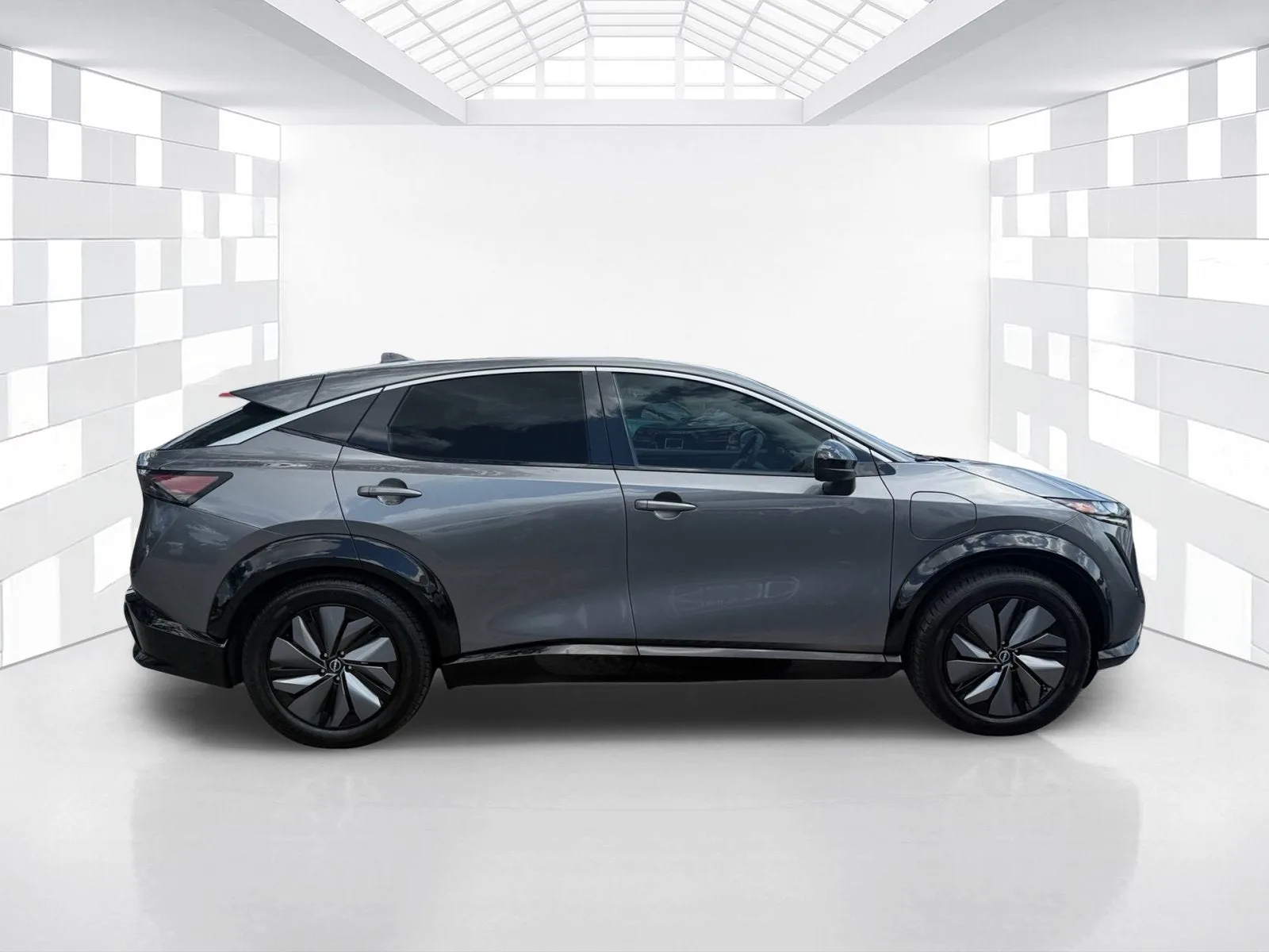 2024 Nissan ARIYA ENGAGE photo 8