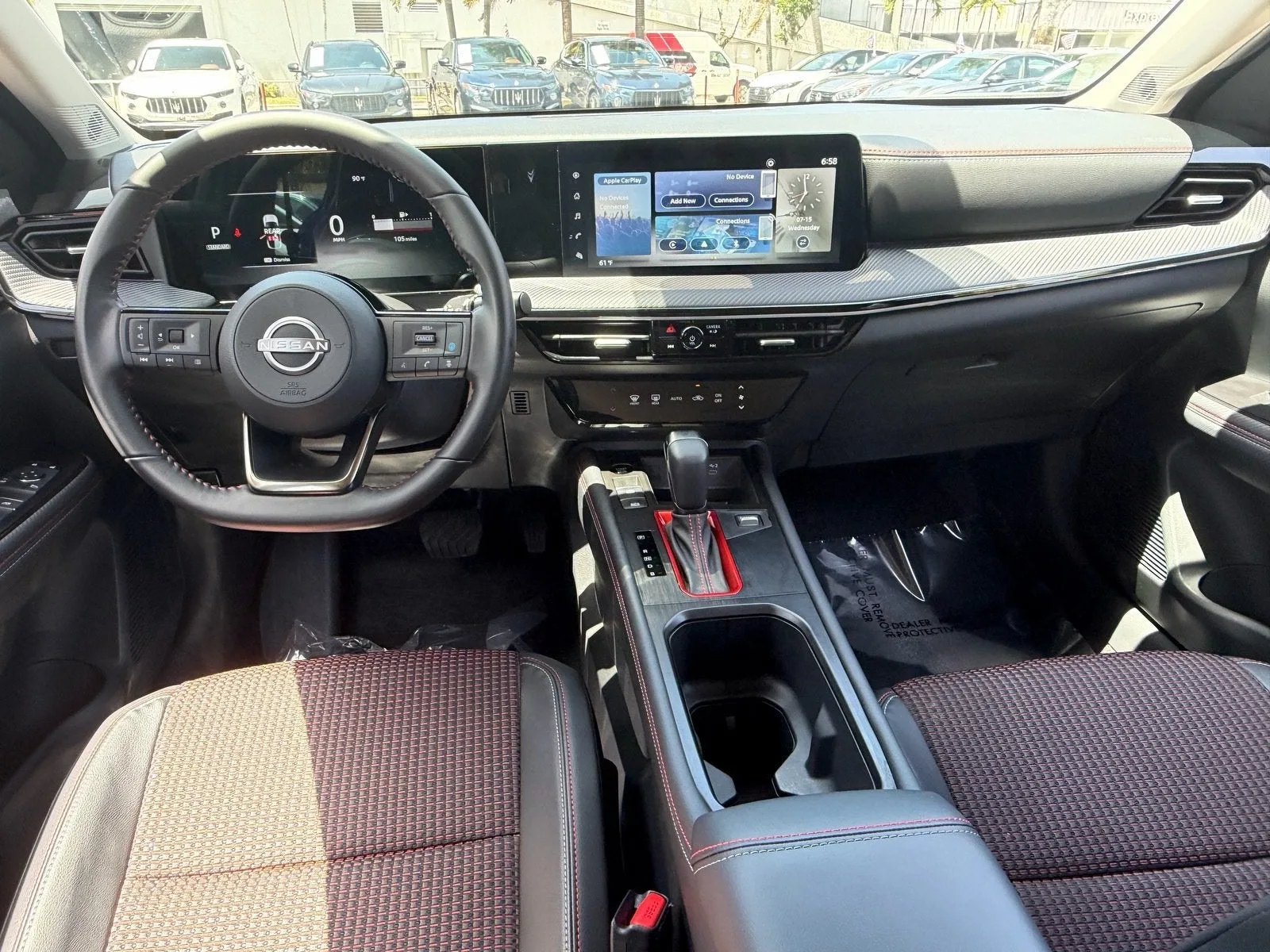 2025 Nissan Kicks SR photo 13