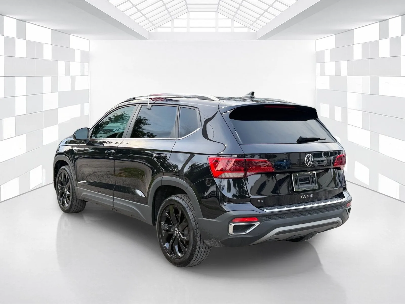 2023 Volkswagen Taos SE photo 5
