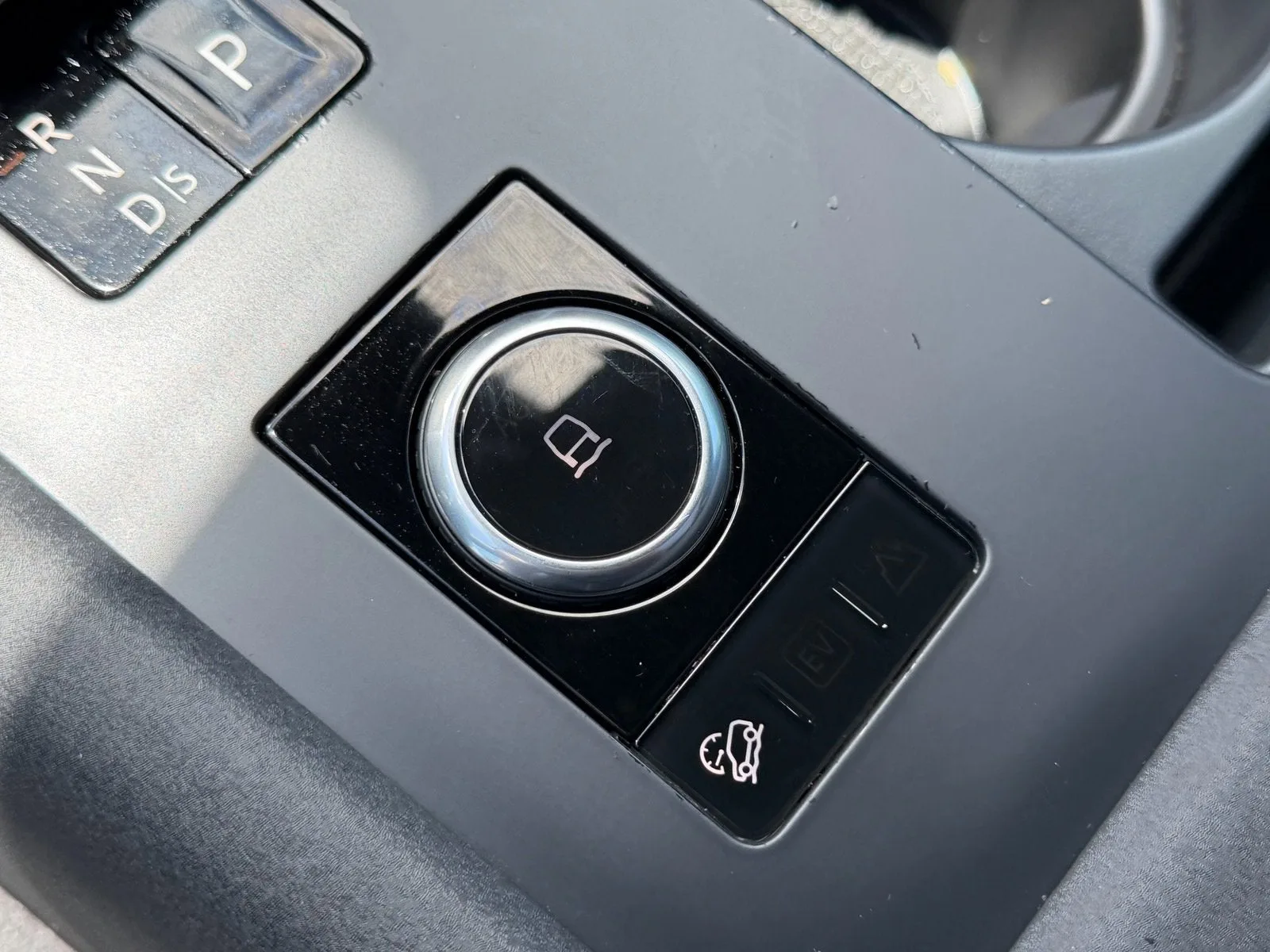 2024 Land Rover Discovery Dynamic SE photo 26