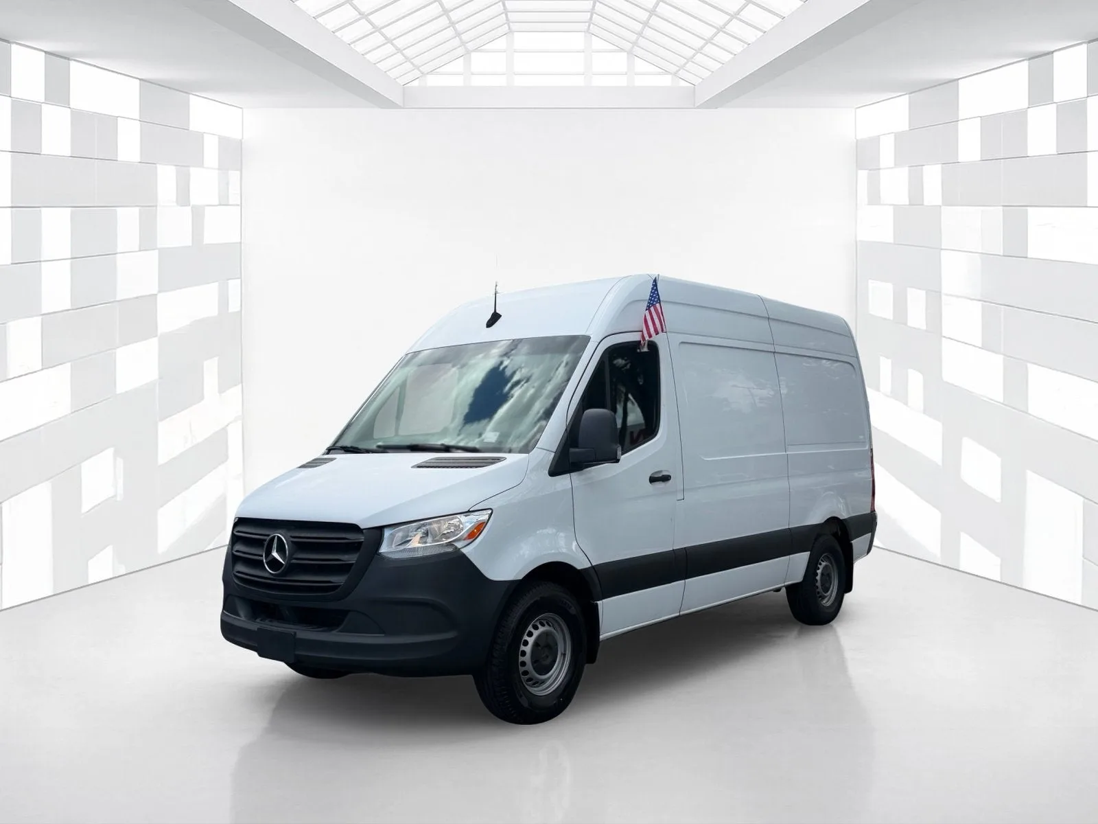 2022 Mercedes-Benz Sprinter Cargo Van Cargo 144 WB photo 3