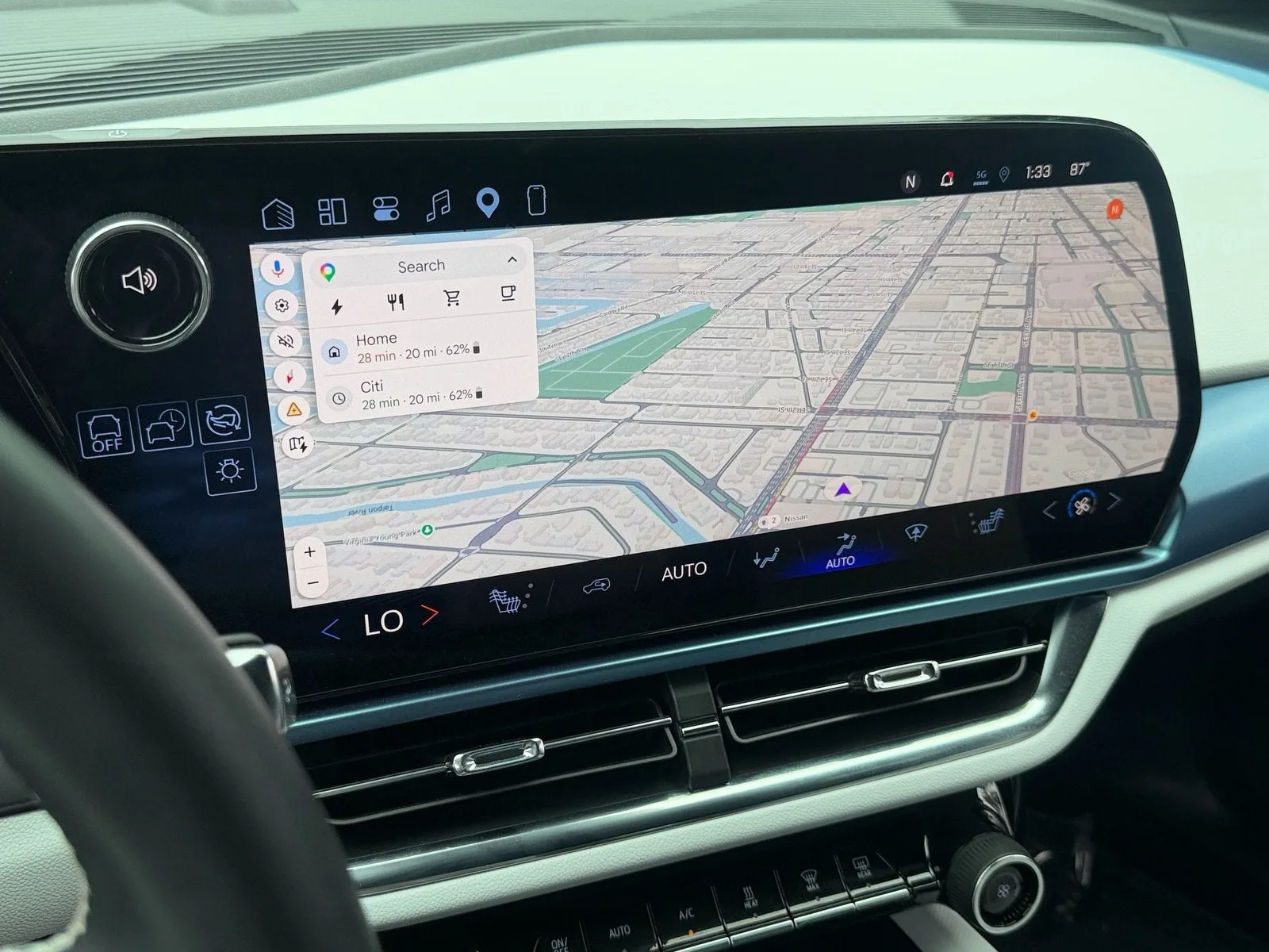 2025 Chevrolet Equinox EV LT photo 22