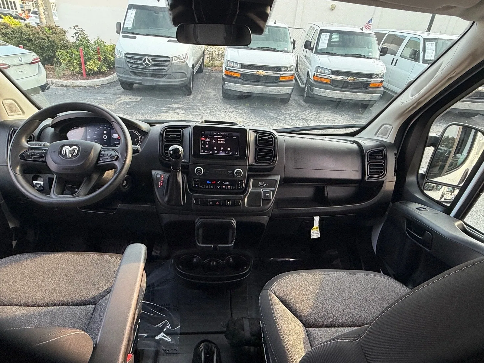 2025 RAM ProMaster Cargo Van Tradesman photo 17