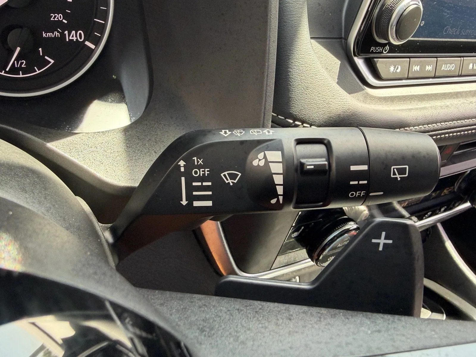 2023 Nissan Rogue SV photo 29