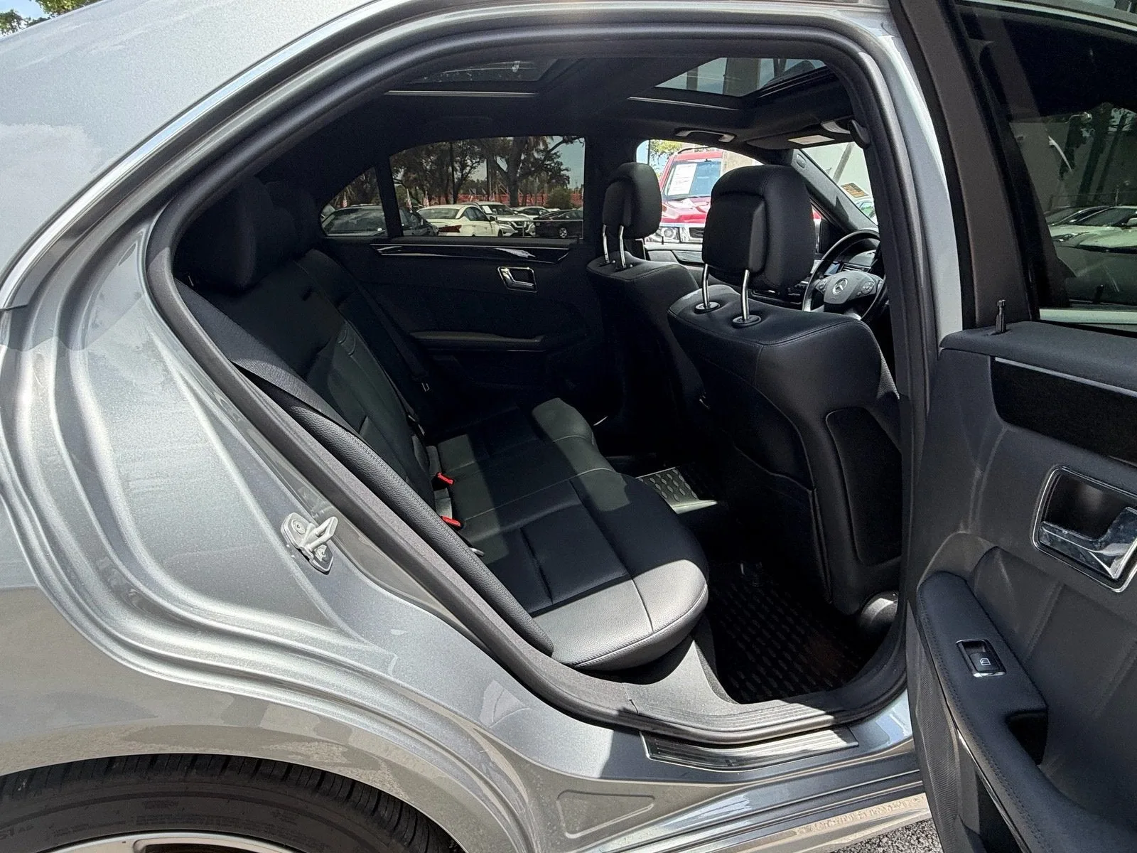 2010 Mercedes-Benz E-Class E 350 photo 15