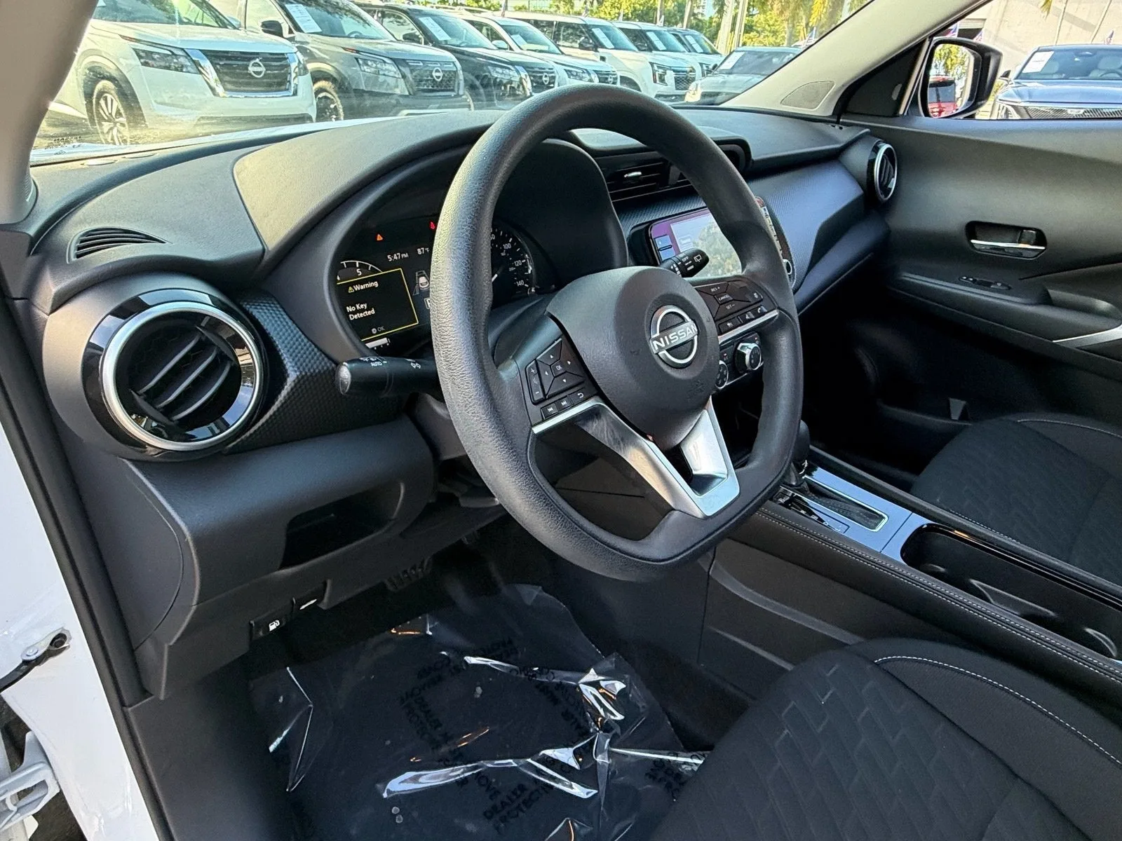 2024 Nissan Kicks SV photo 10