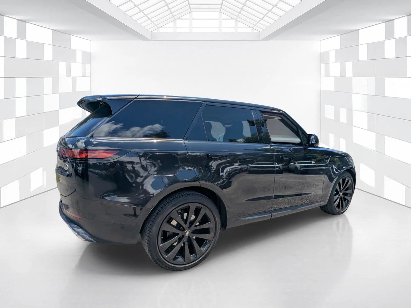2023 Land Rover Range Rover Sport SE photo 5
