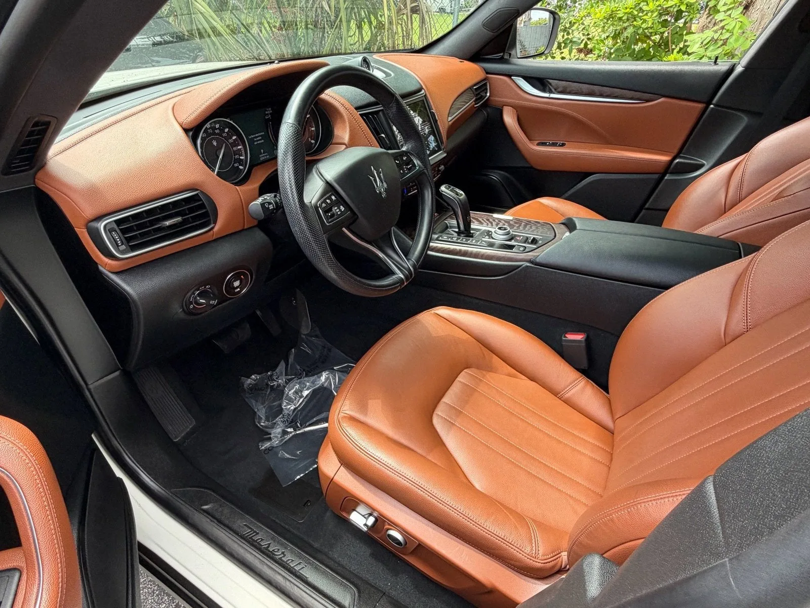 2023 Maserati Levante GT photo 9