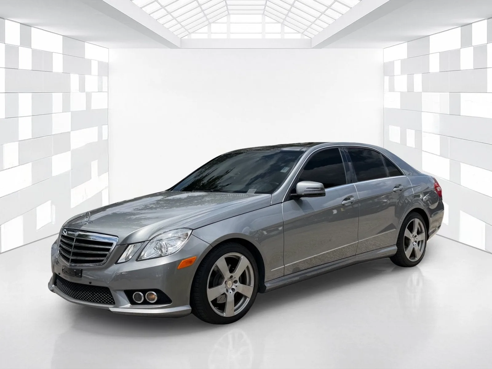 2010 Mercedes-Benz E-Class E 350 photo 3
