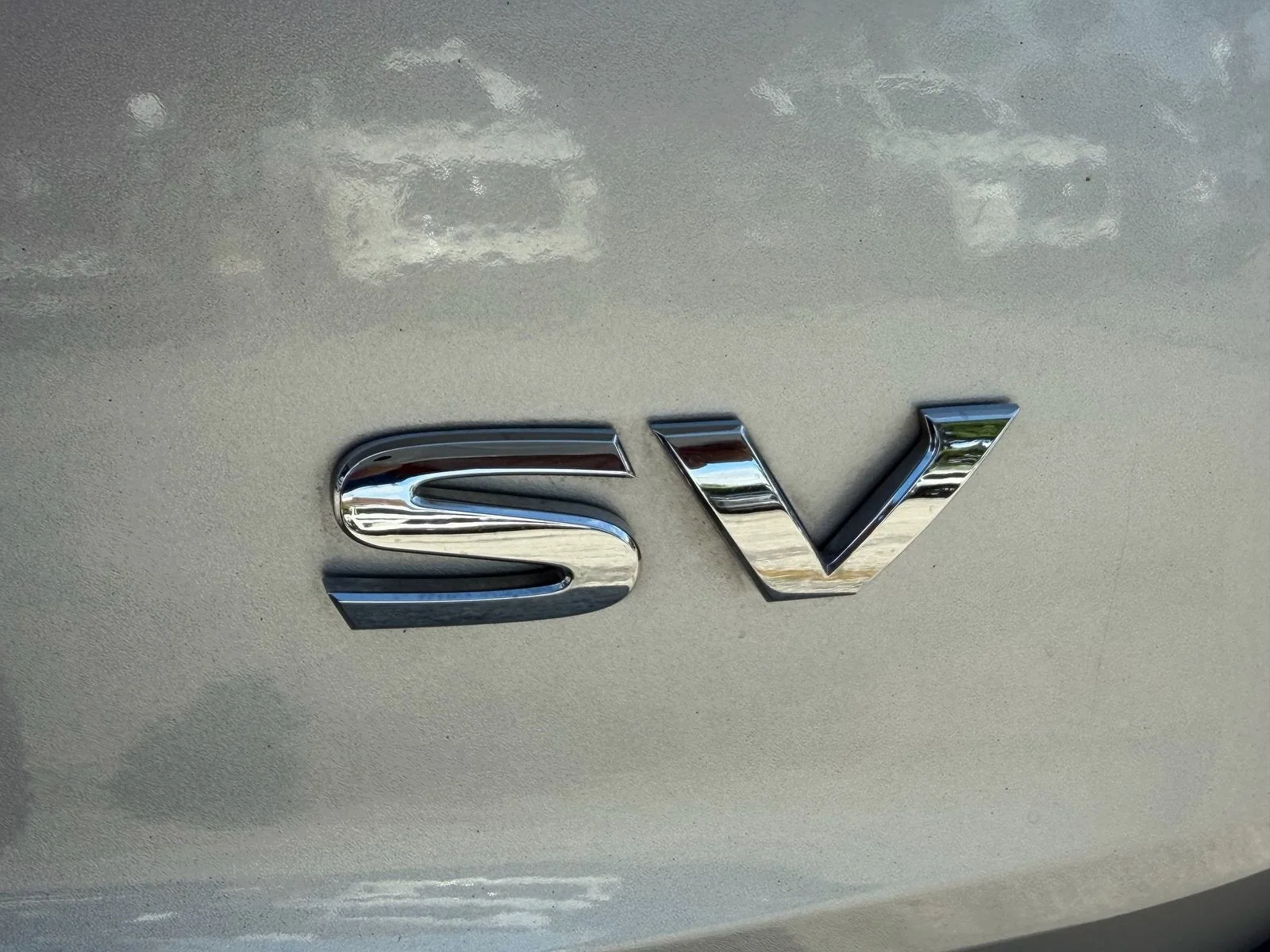 2022 Nissan Rogue SV photo 10