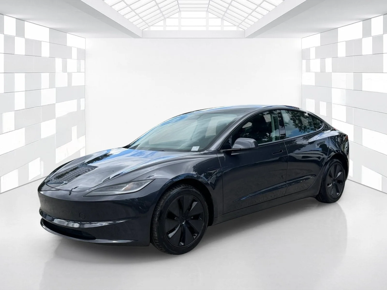 2025 Tesla Model 3 Long Range photo 3