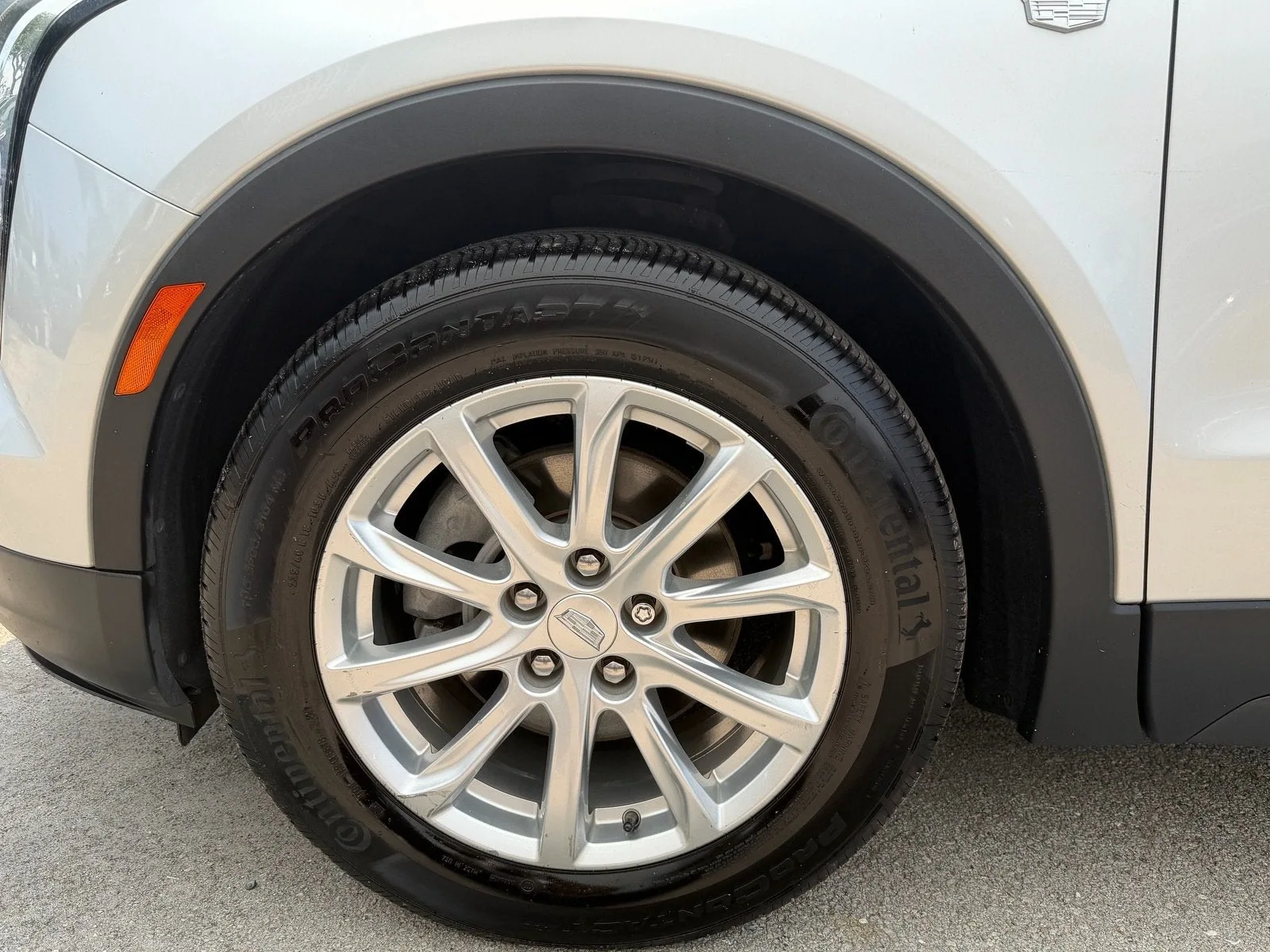 2020 Cadillac XT4 FWD Luxury photo 12