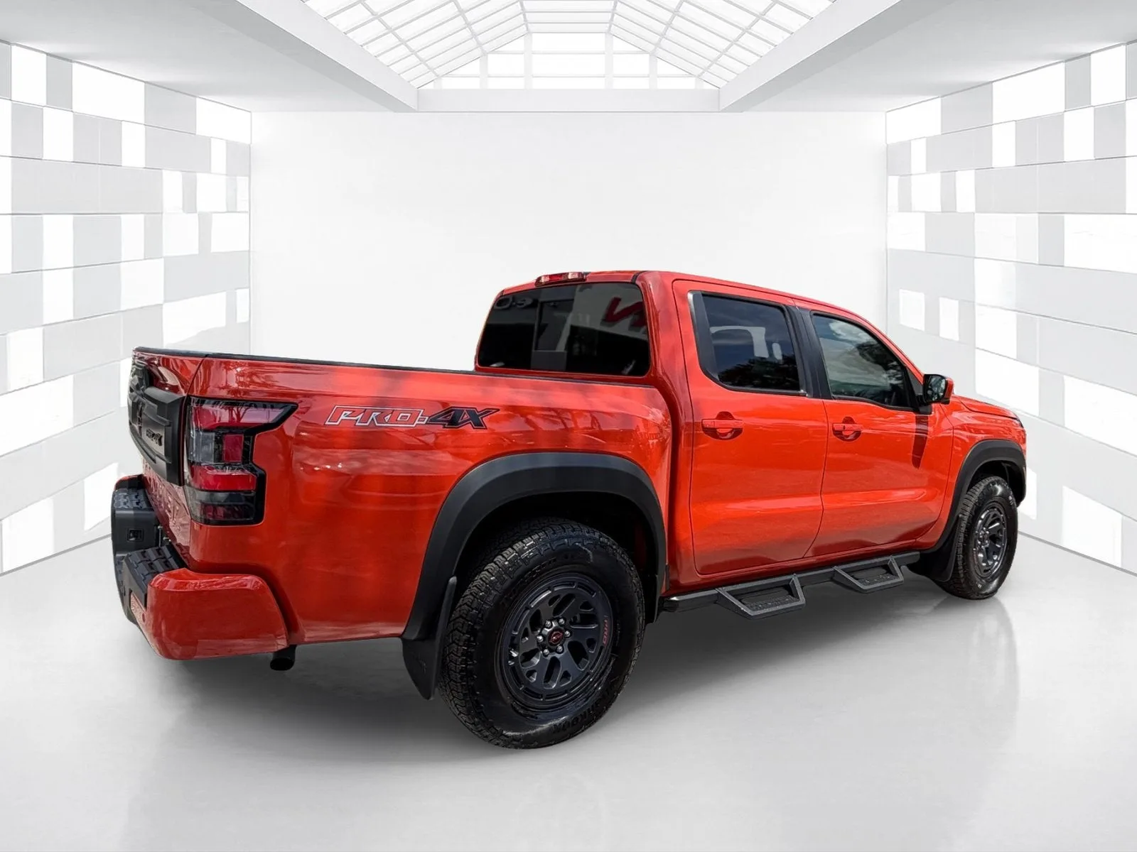 2025 Nissan Frontier Crew Cab PRO-4X® photo 7