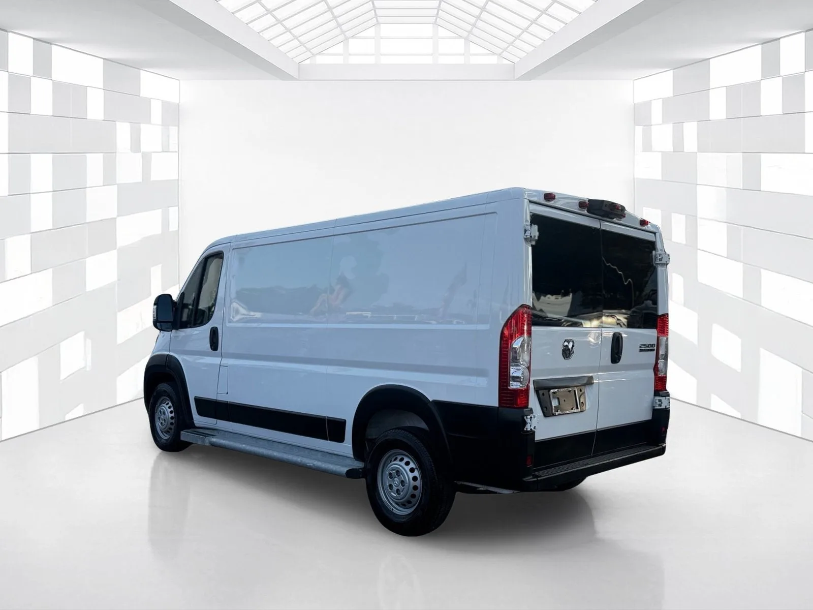 2025 RAM ProMaster Cargo Van Tradesman photo 5