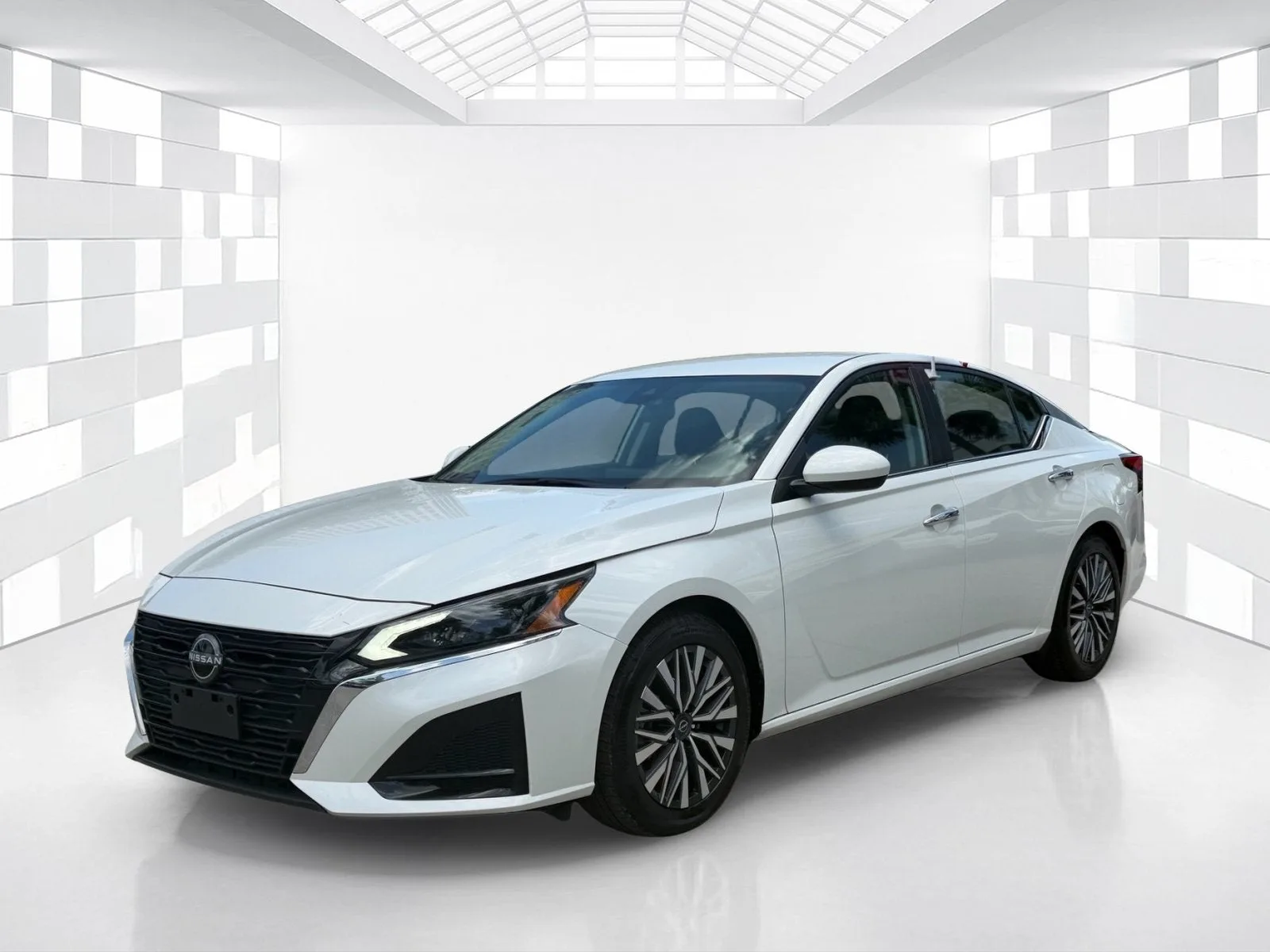 2023 Nissan Altima SV photo 3