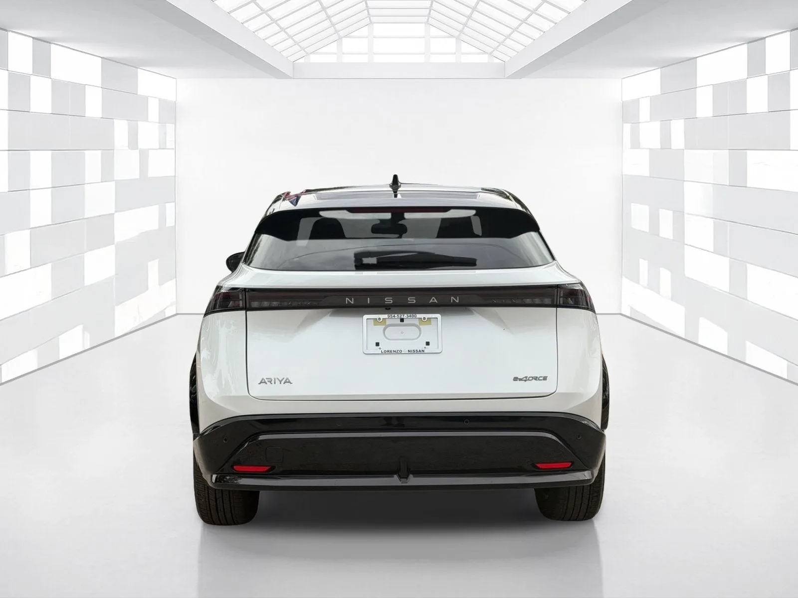 2025 Nissan ARIYA ENGAGE photo 6