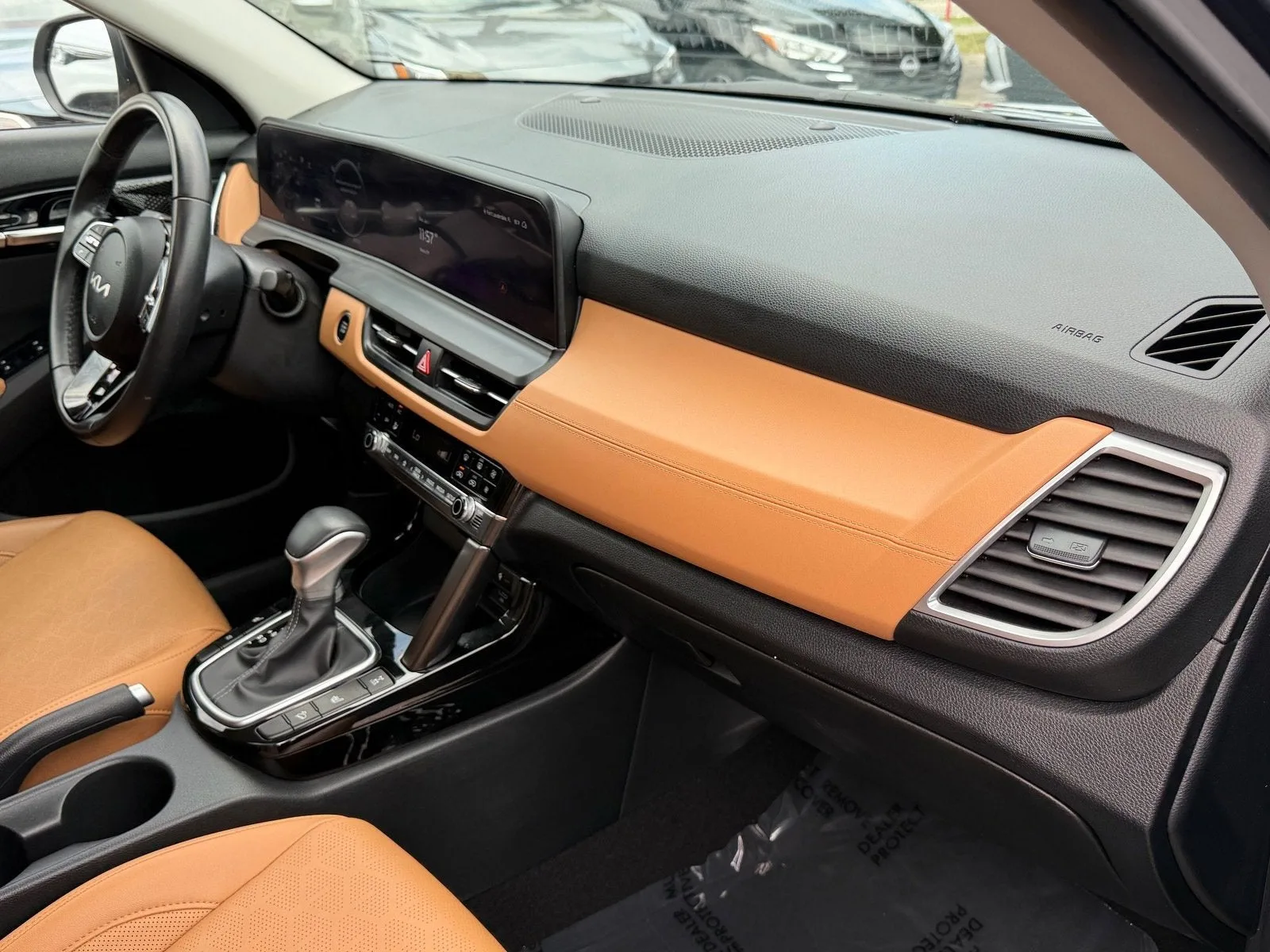 2024 Kia Seltos EX photo 19