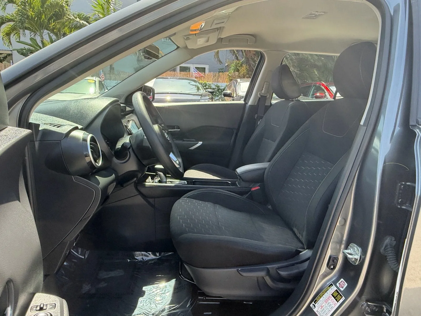 2024 Nissan Kicks SV photo 8