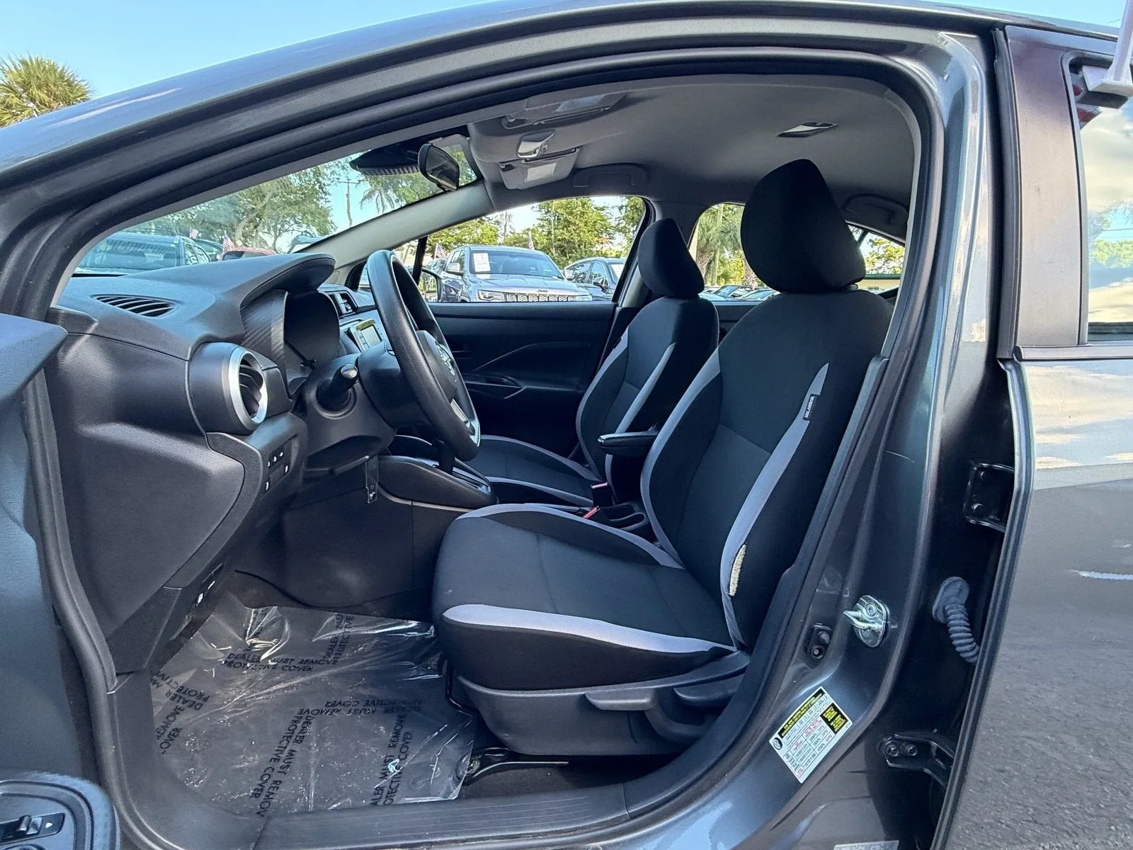 2025 Nissan Versa S photo 9