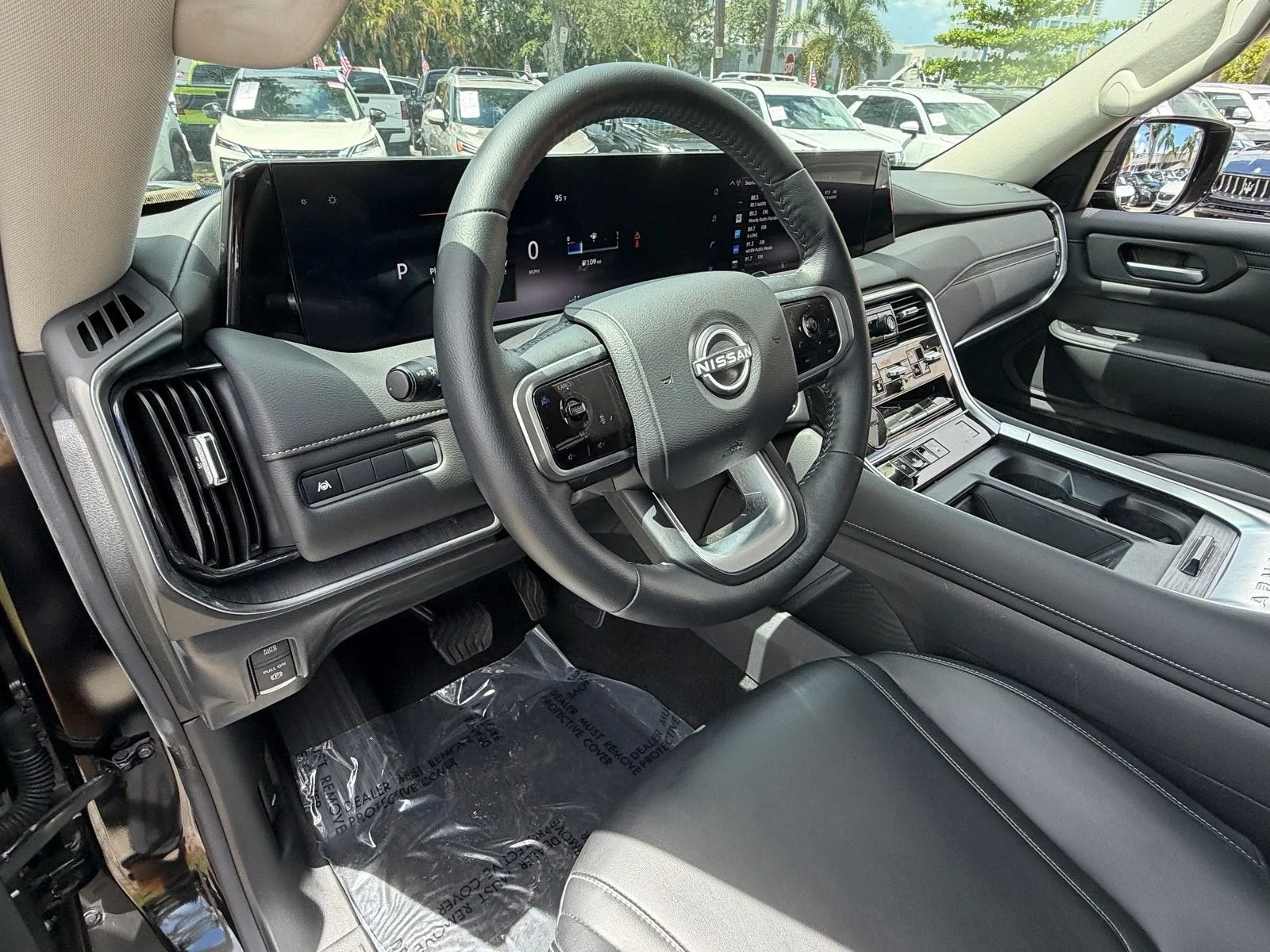 2026 Nissan Armada SV photo 10