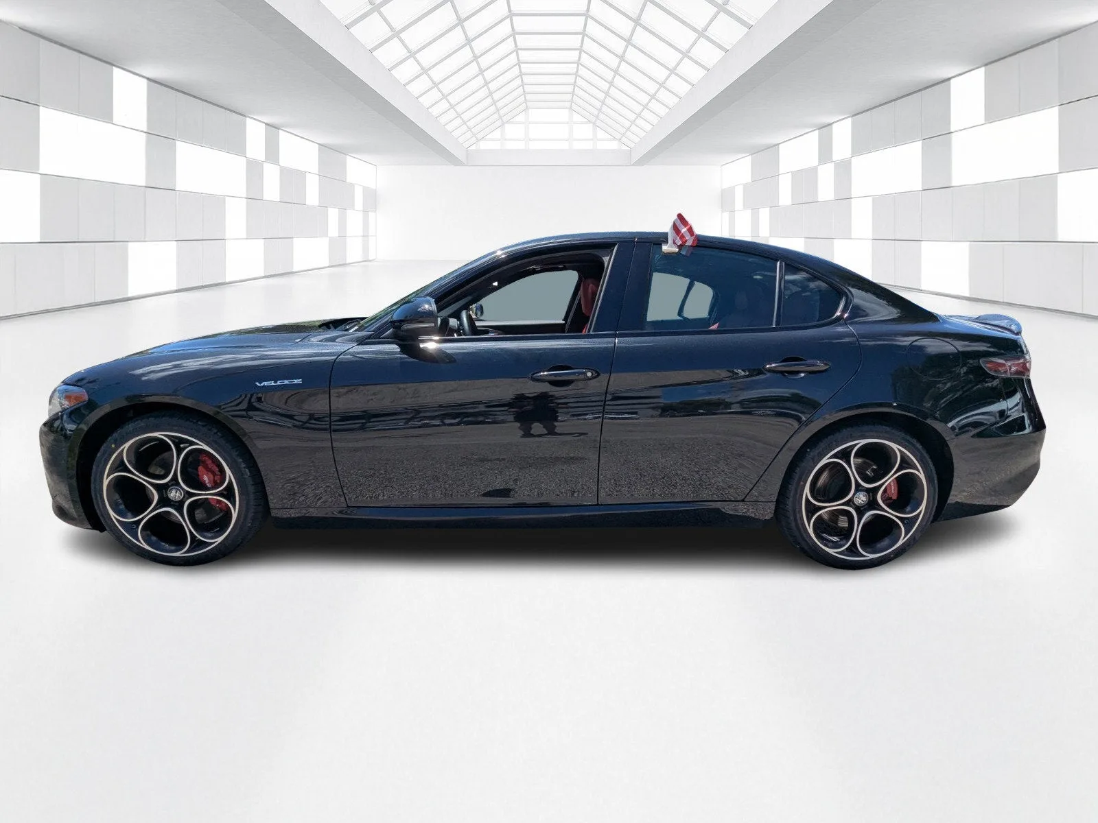 2024 Alfa Romeo Giulia Veloce photo 4
