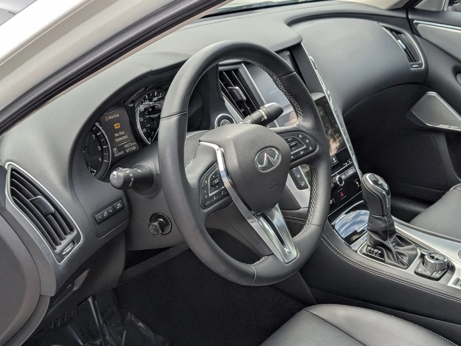 2023 INFINITI Q50 LUXE photo 8