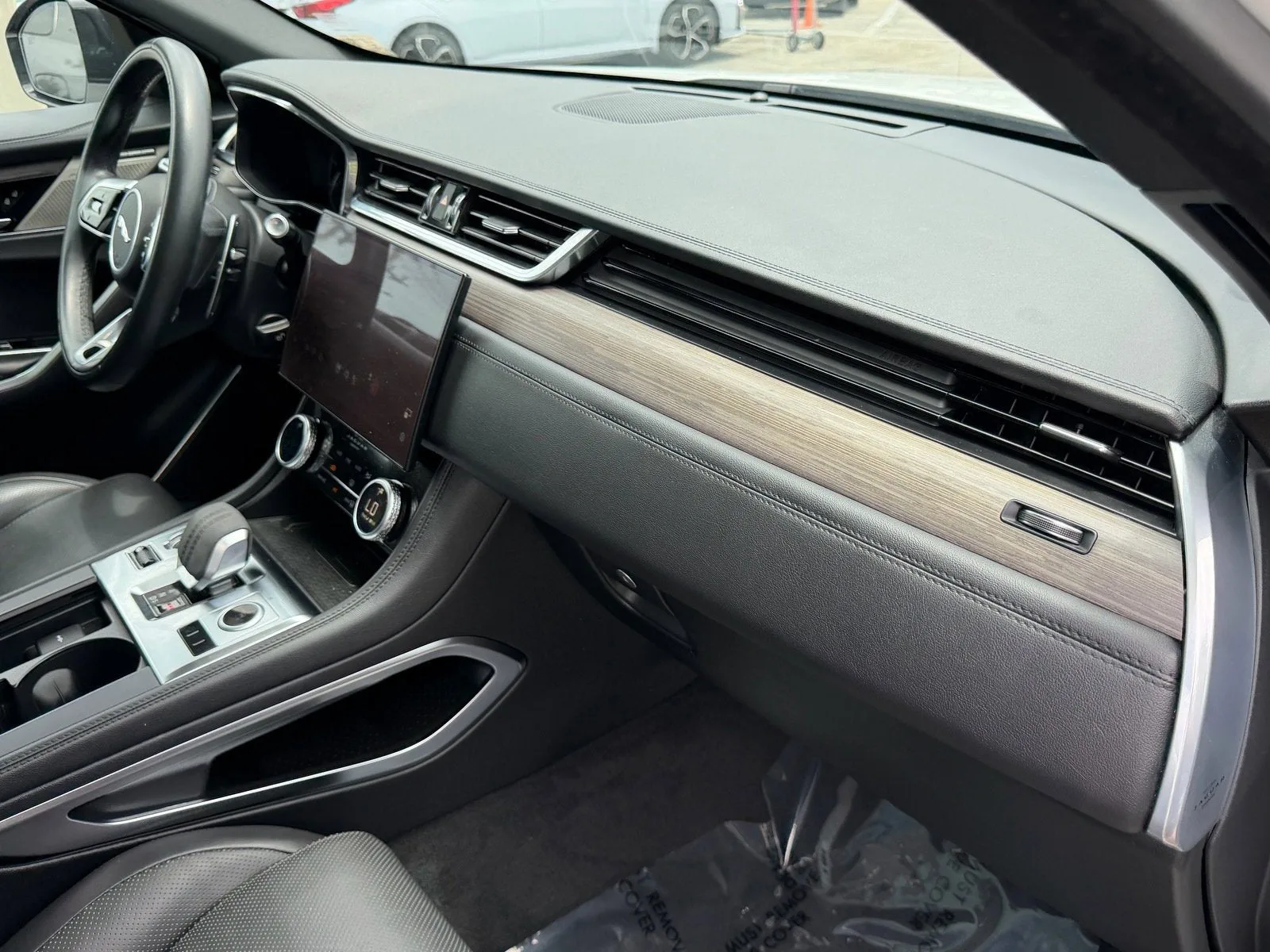 2022 Jaguar F-PACE S photo 18