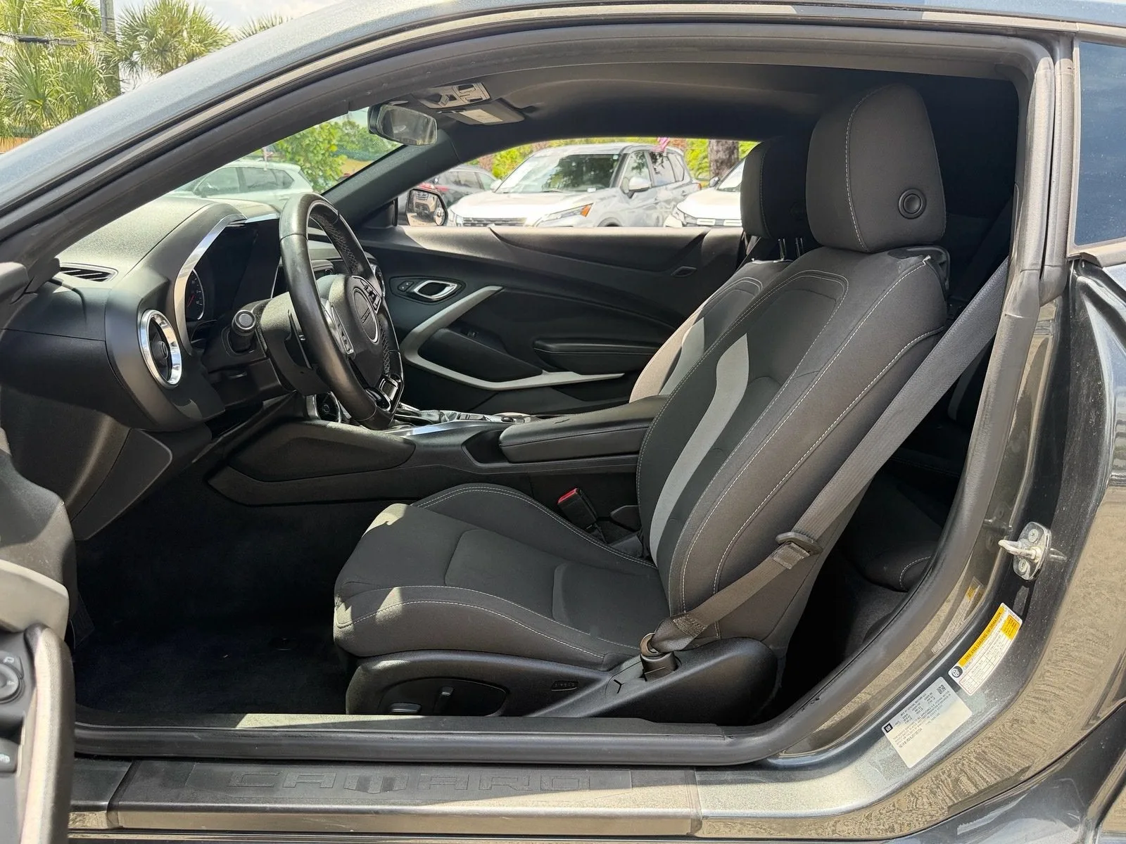2018 Chevrolet Camaro 1LT photo 9