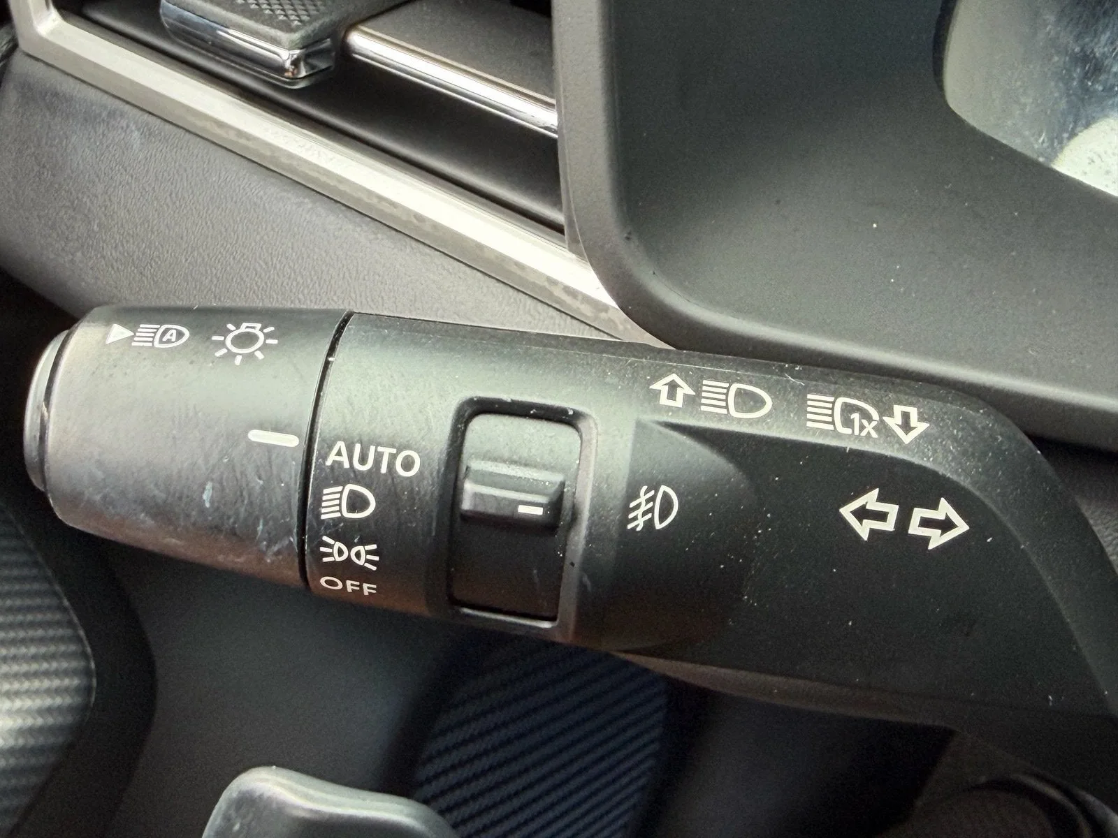 2022 Mitsubishi Outlander SE photo 32