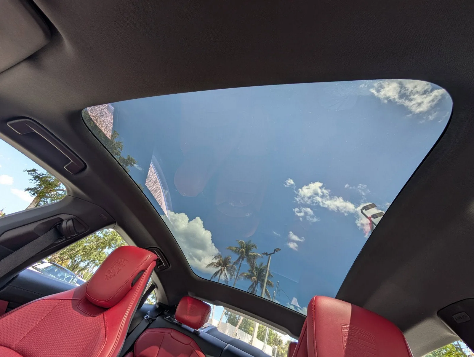 2021 Porsche Taycan 4S photo 21