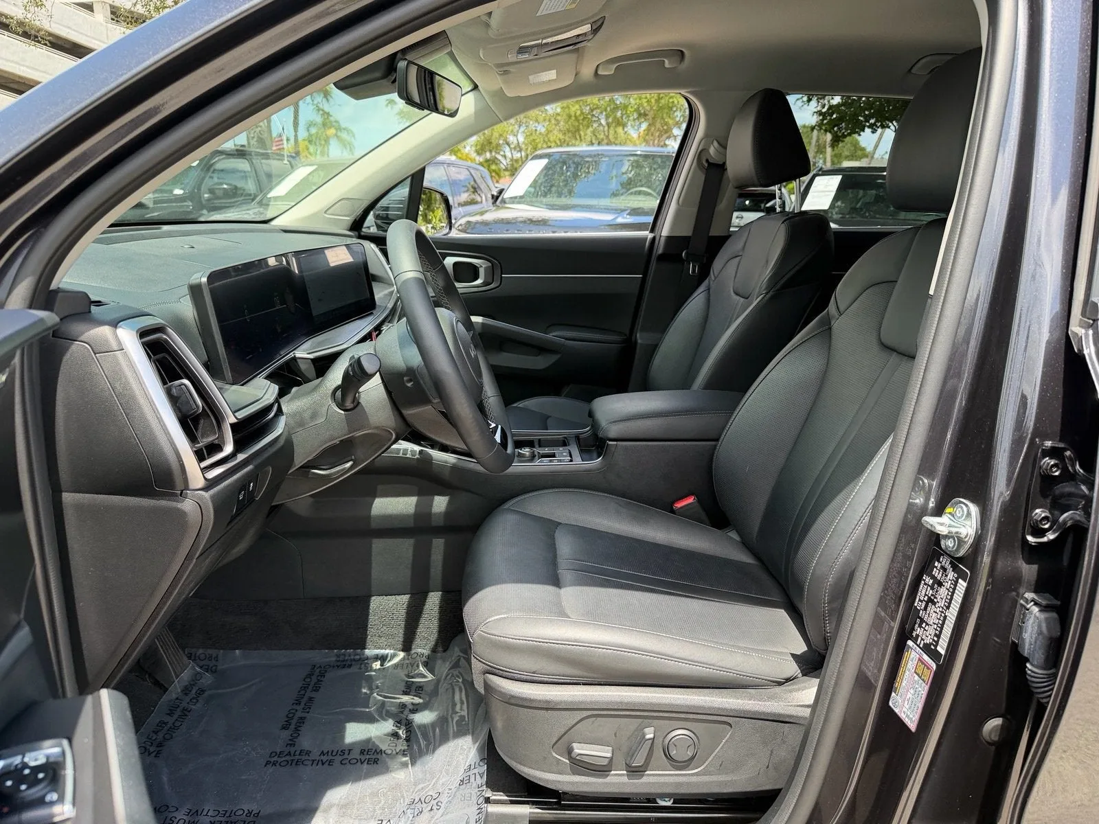 2025 Kia Sorento EX photo 9