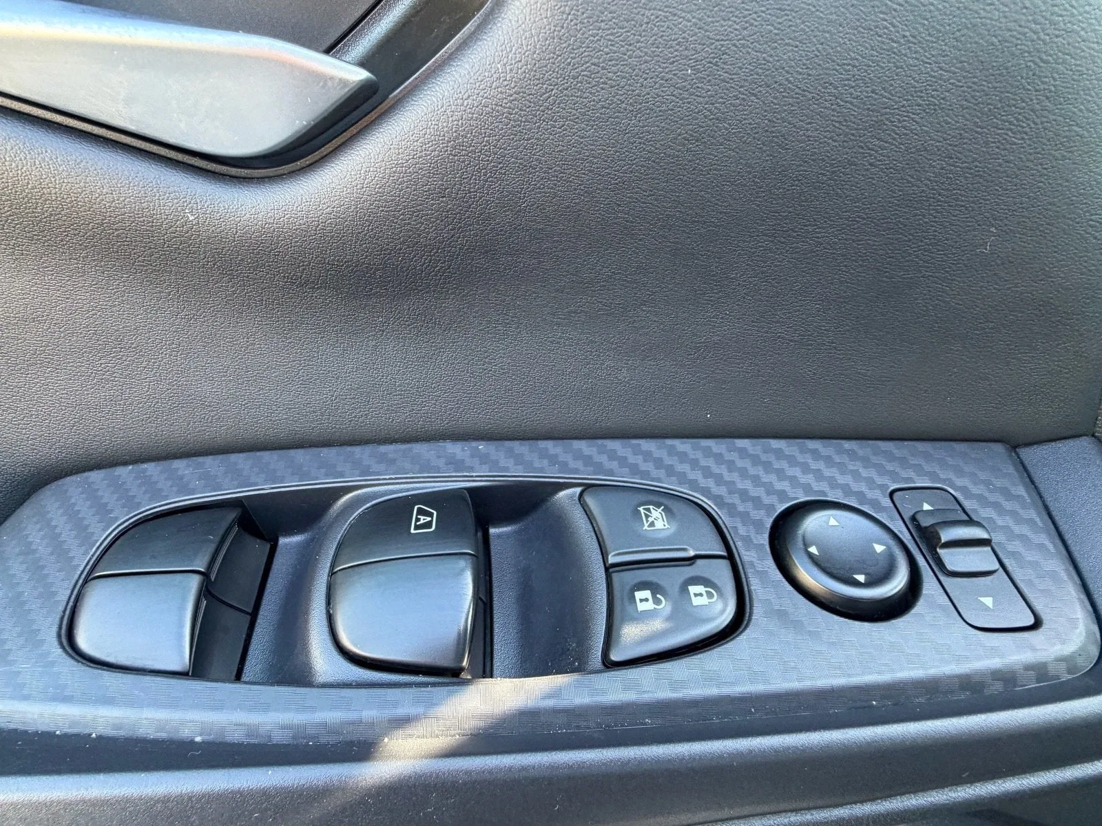 2024 Nissan Sentra SV photo 22