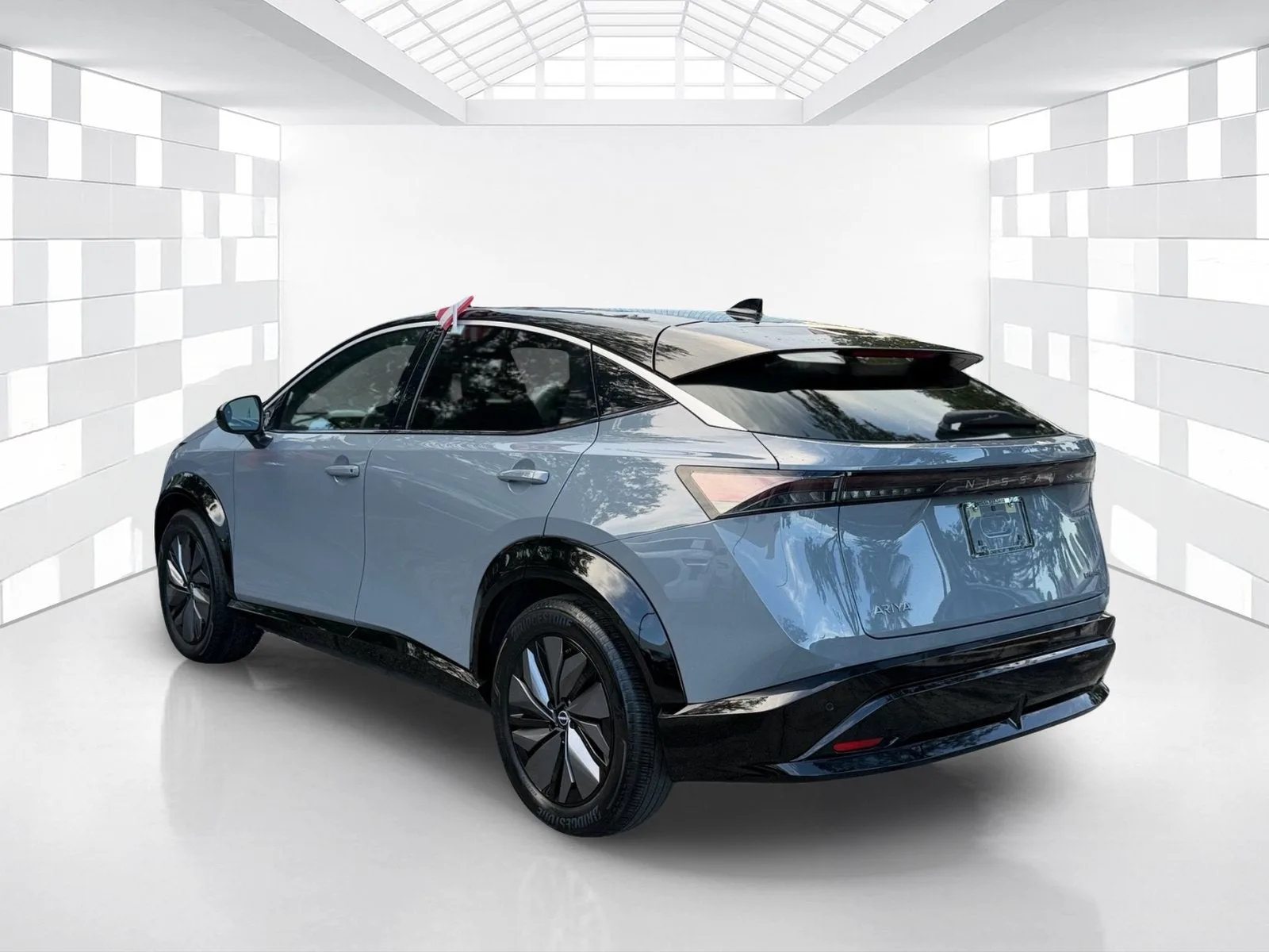 2024 Nissan ARIYA ENGAGE photo 5