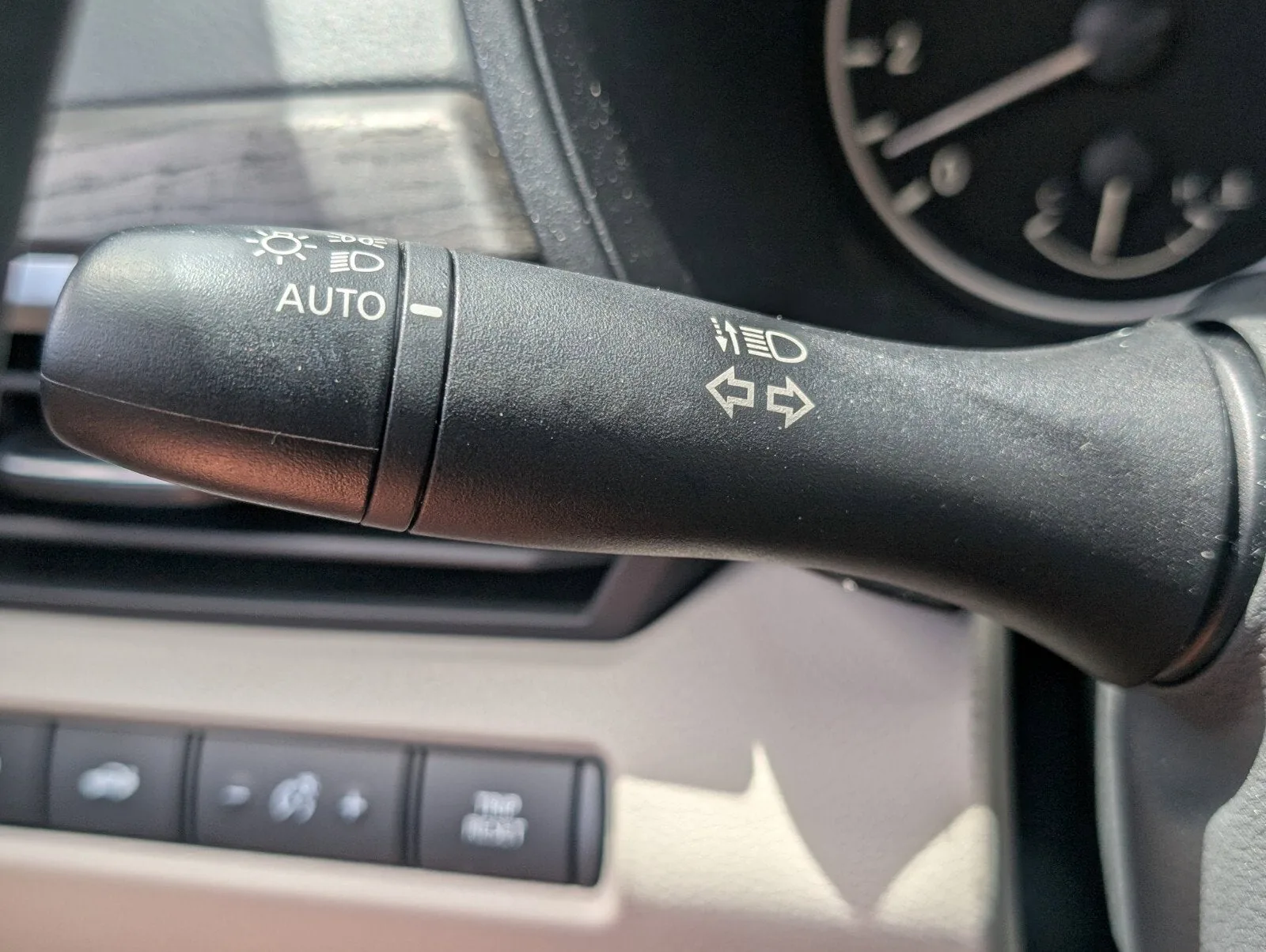 2025 Nissan Altima SL photo 30