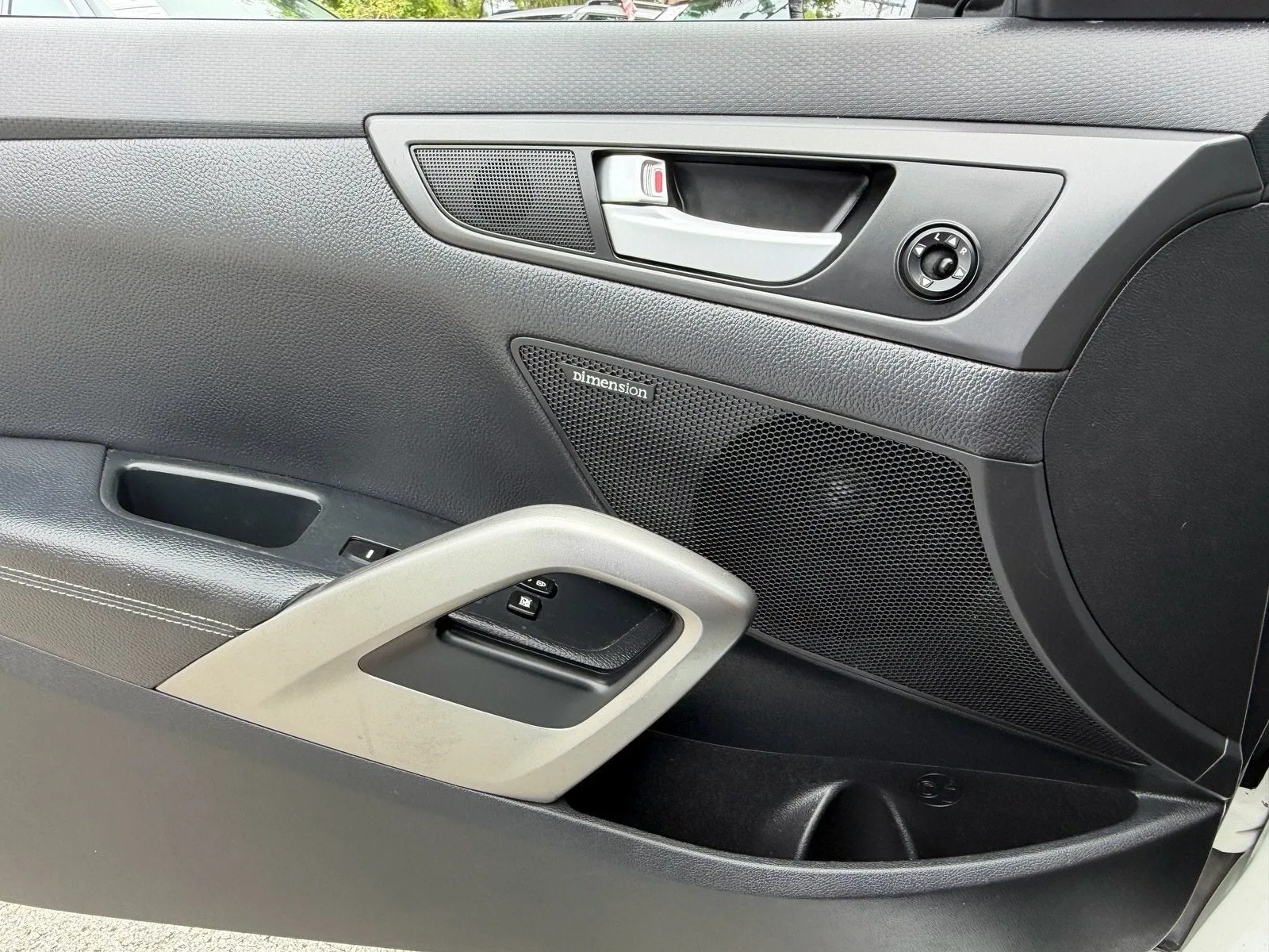 2015 Hyundai Veloster Turbo photo 32