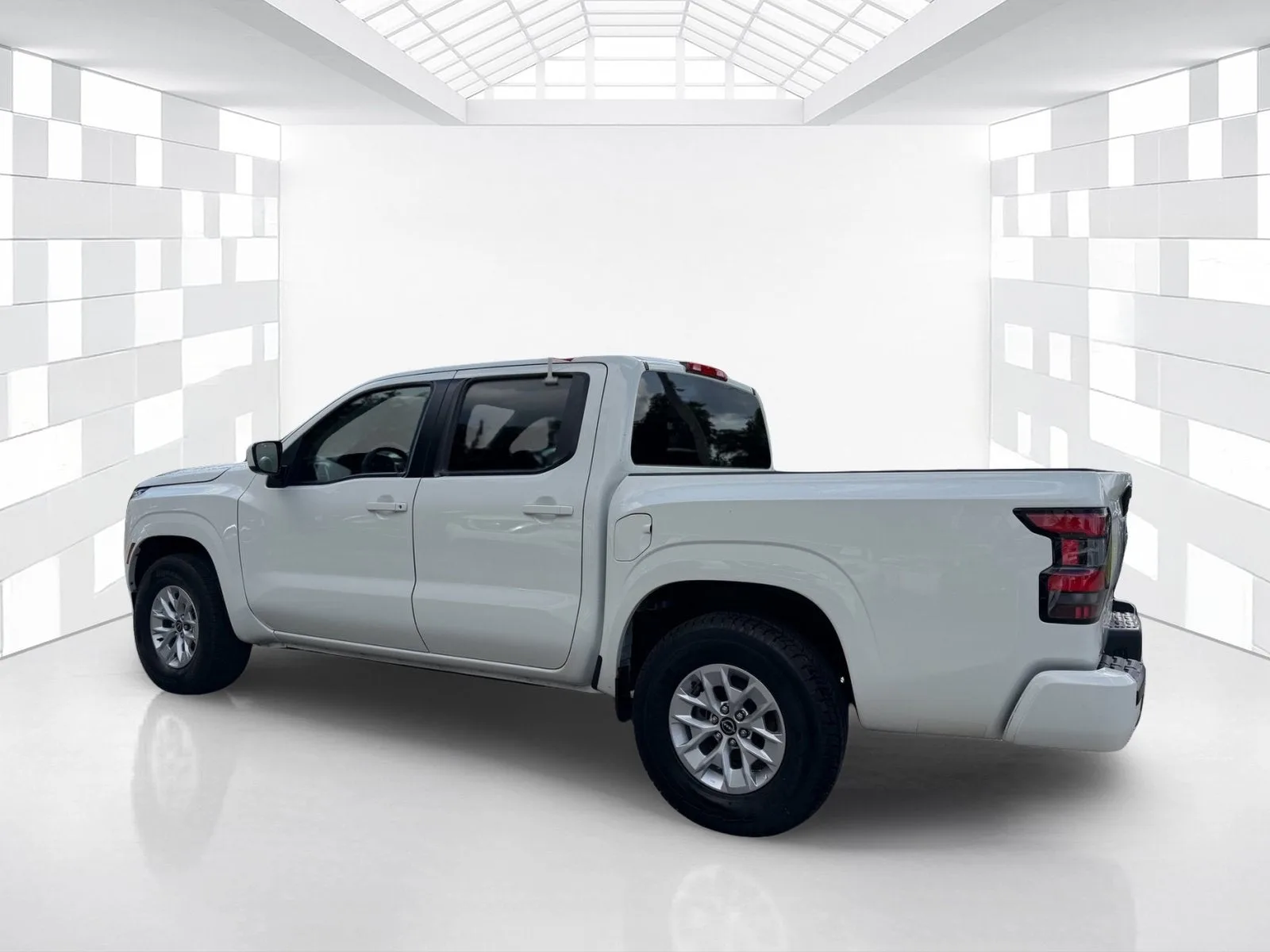 2024 Nissan Frontier Crew Cab SV photo 5