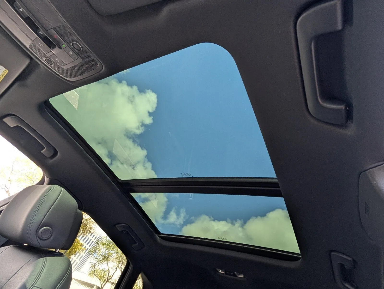 2022 Audi Q3 S line Premium Plus photo 27