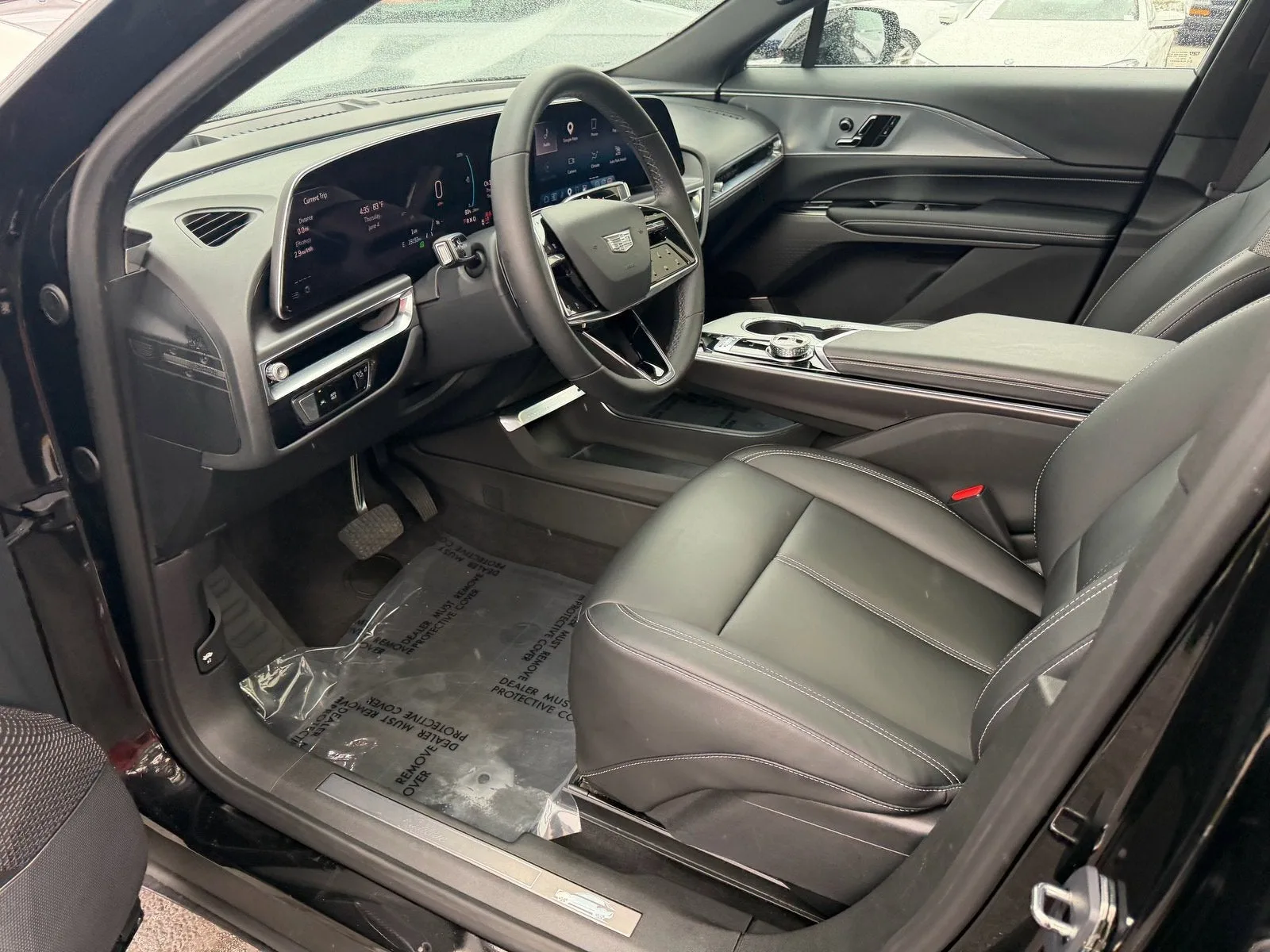 2024 Cadillac LYRIQ Tech photo 8