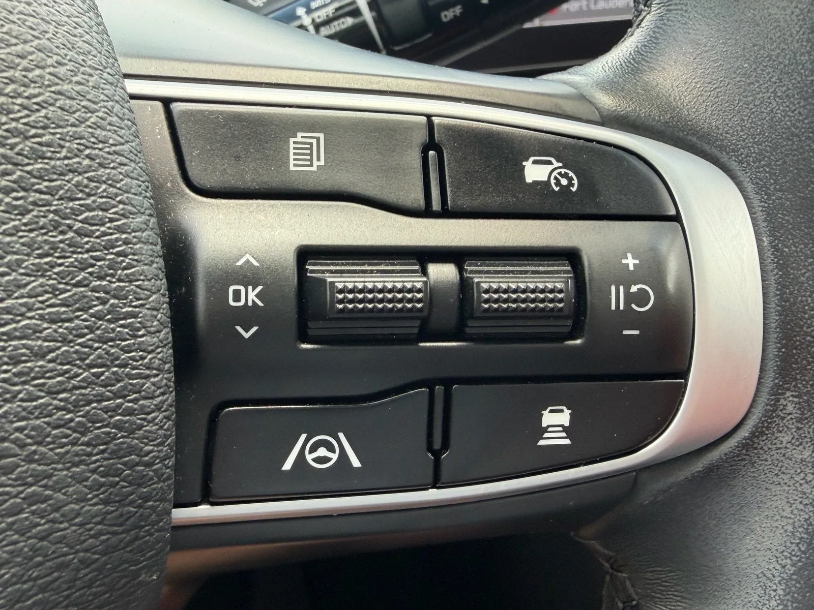 2023 Kia Sportage SX-Prestige photo 28