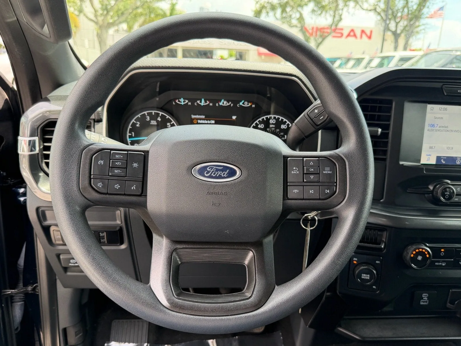 2023 Ford F-150 XL photo 18