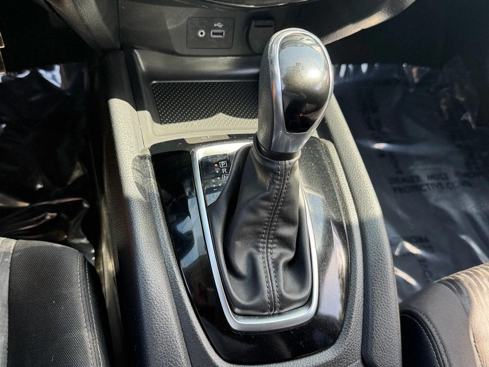 2020 Nissan Rogue S photo 24