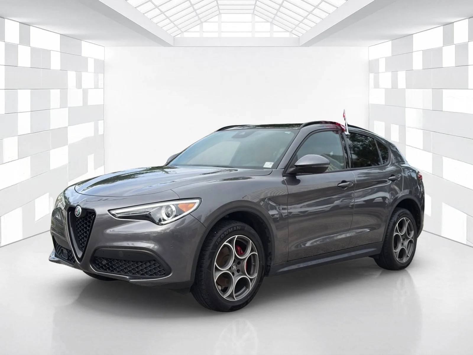 2023 Alfa Romeo Stelvio Sprint photo 3