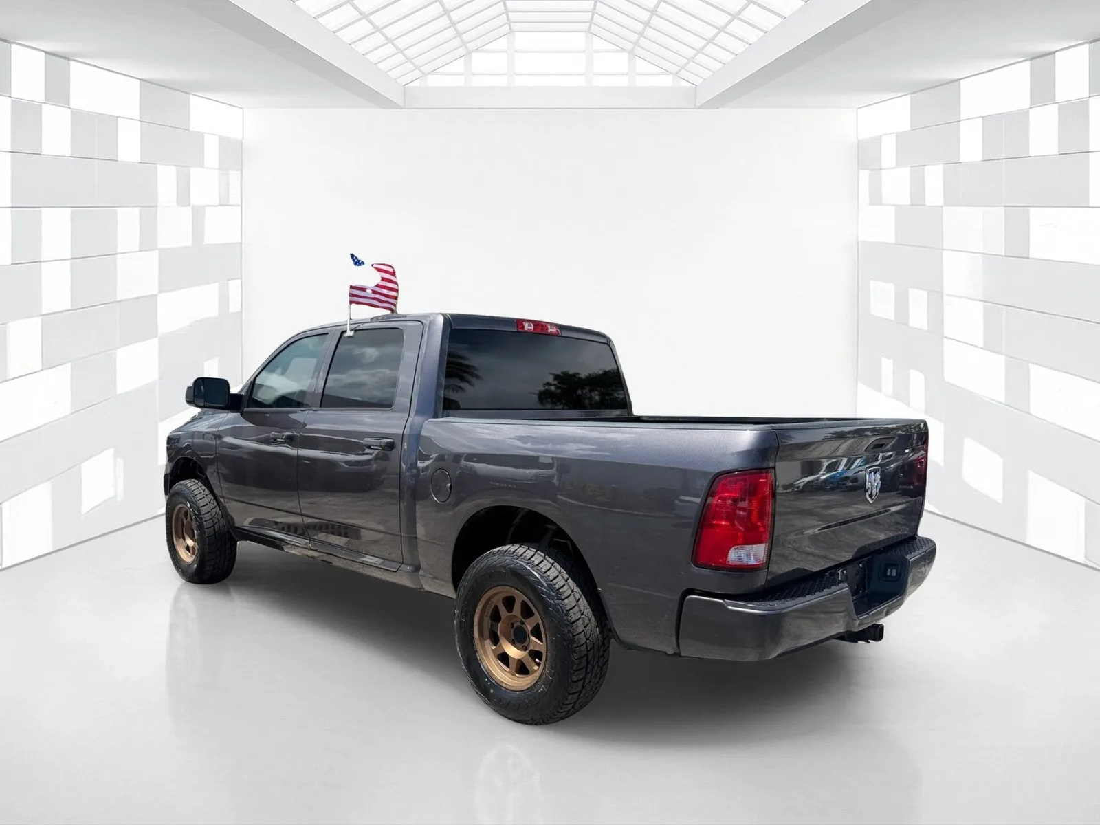 2017 RAM 1500 Express photo 5