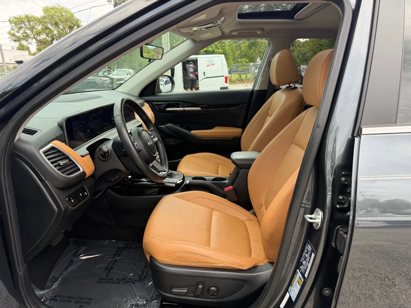 2024 Kia Seltos EX photo 10